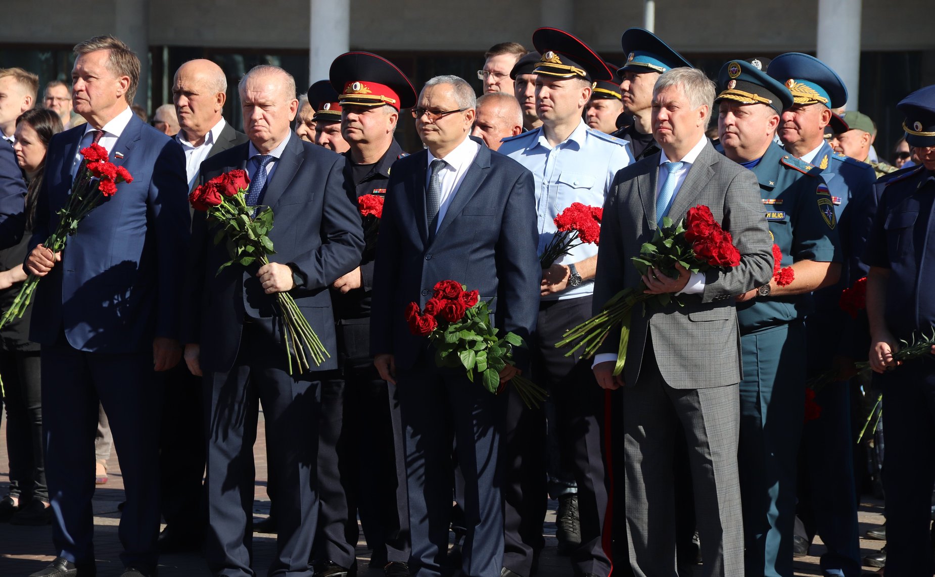 Сергей Рябухин принял участие в прошедшем в Ульяновске митинге-реквиеме в День солидарности в борьбе с терроризмом