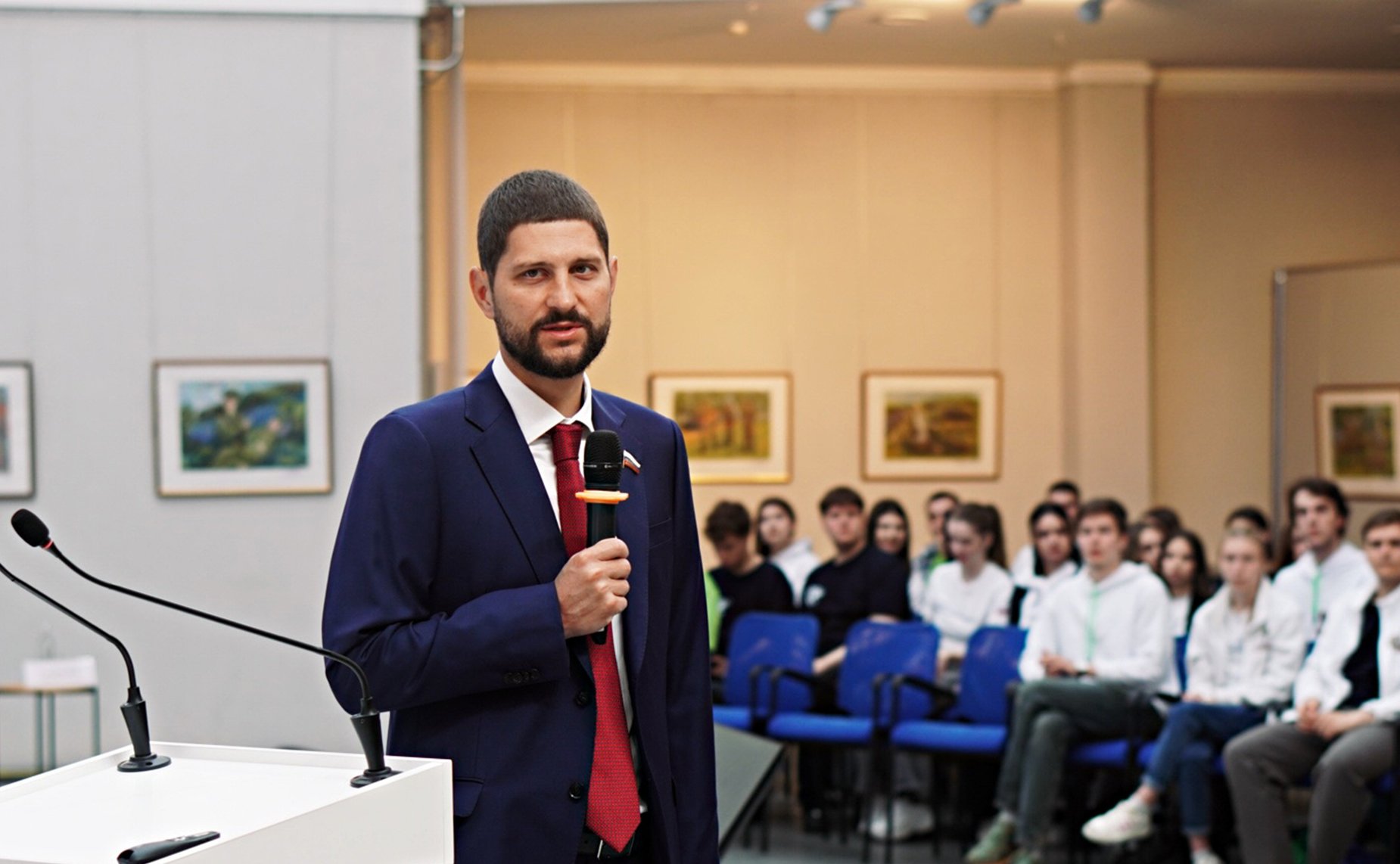 Александр Волошин