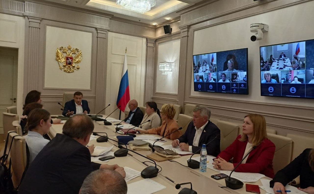 Сергей Михайлов провел рабочее совещание по научному и кадровому обеспечению комплексного развития шерстяной отрасли