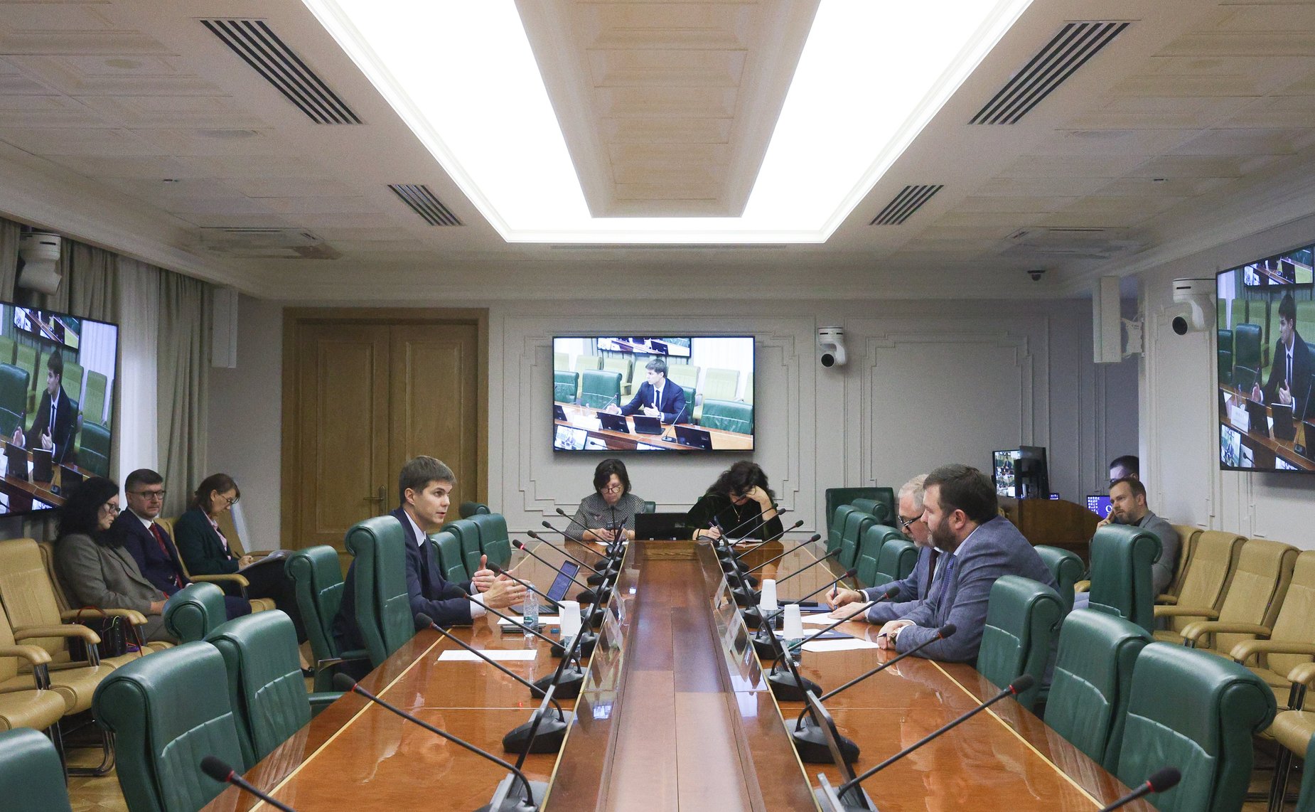 Совещание Комитета Совета Федерации по экономической политике