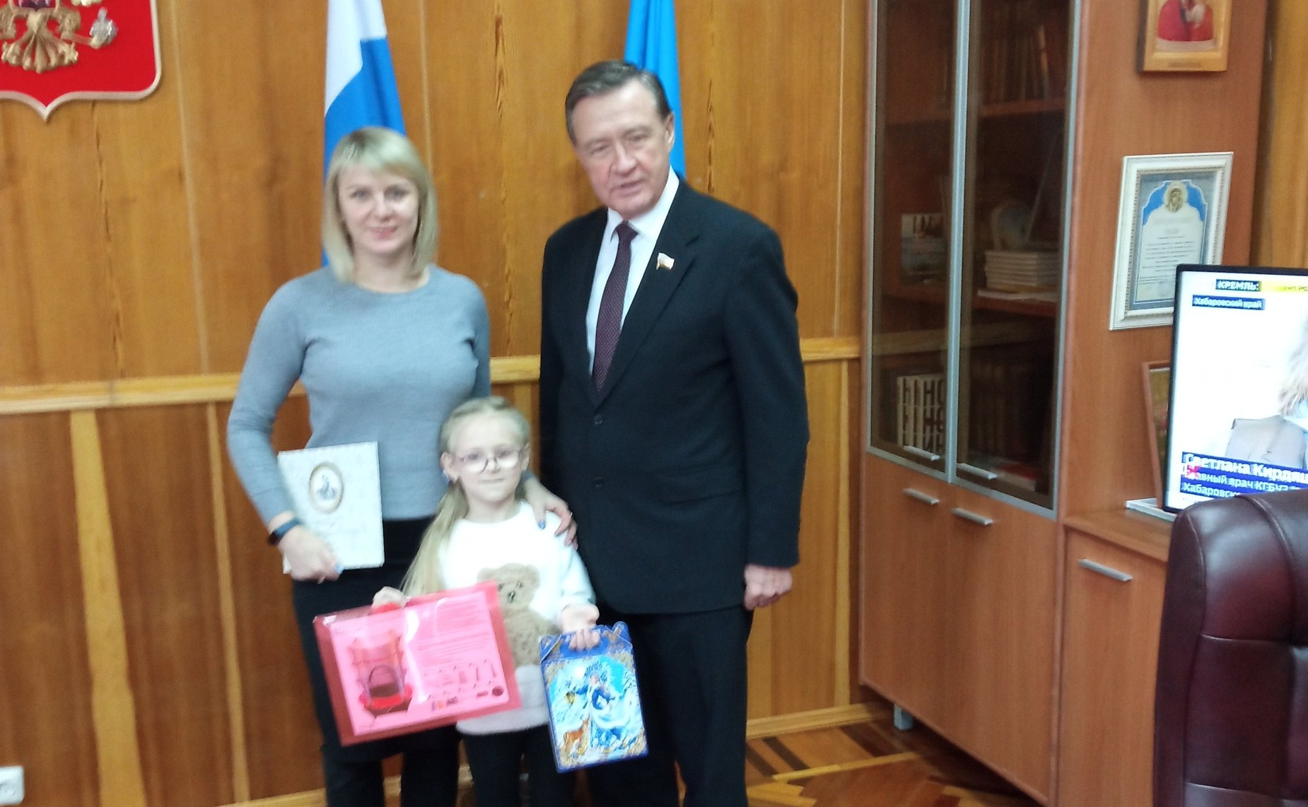 Сергей Рябухин в преддверии Нового года принял участие во Всероссийской благотворительной акции «Ёлка желаний»