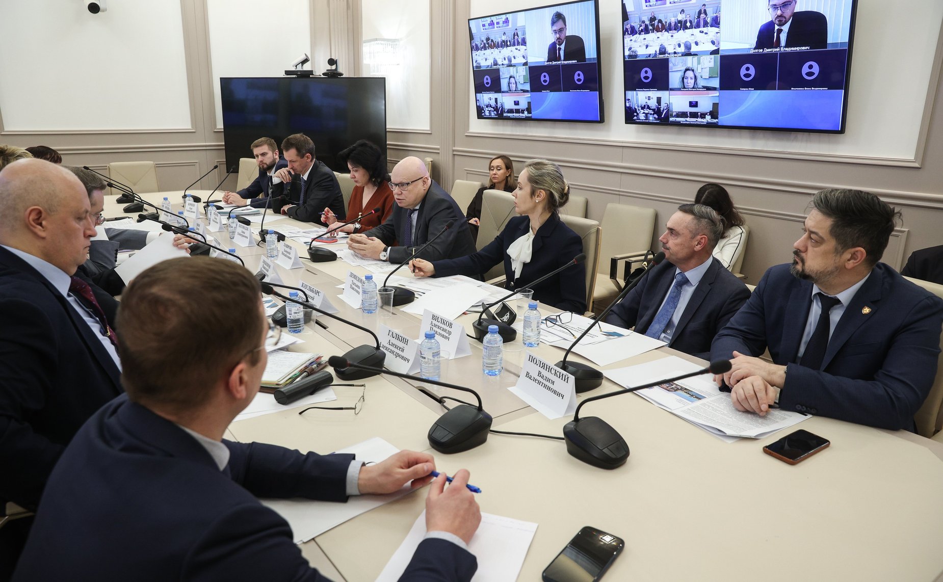 Совещание Комитета СФ по бюджету и финансовым рынкам «Совершенствование антидемпинговых мер и закупочных процедур при проведении конкурсов и аукционов на выполнение строительных работ»