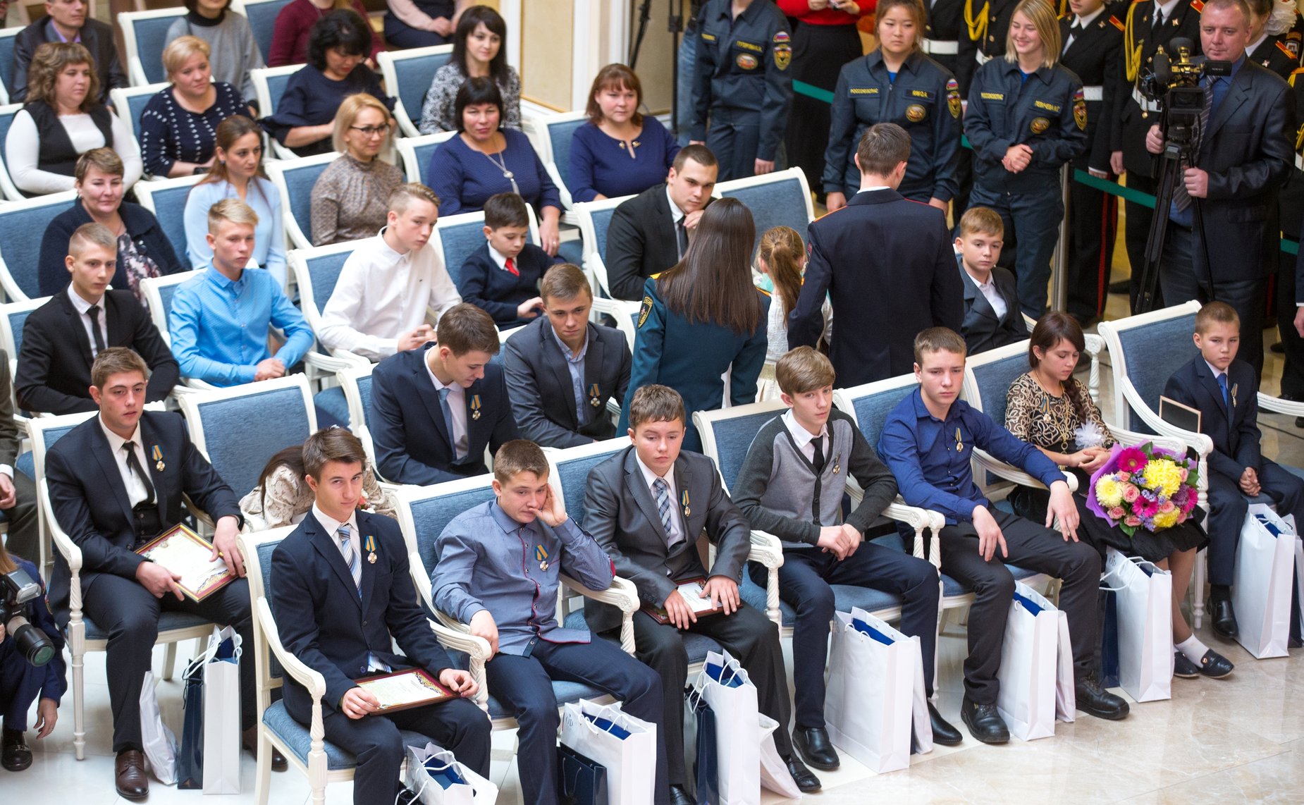 Торжественная церемония награждения и чествования детей и подростков, проявивших личное мужество в экстремальных ситуациях