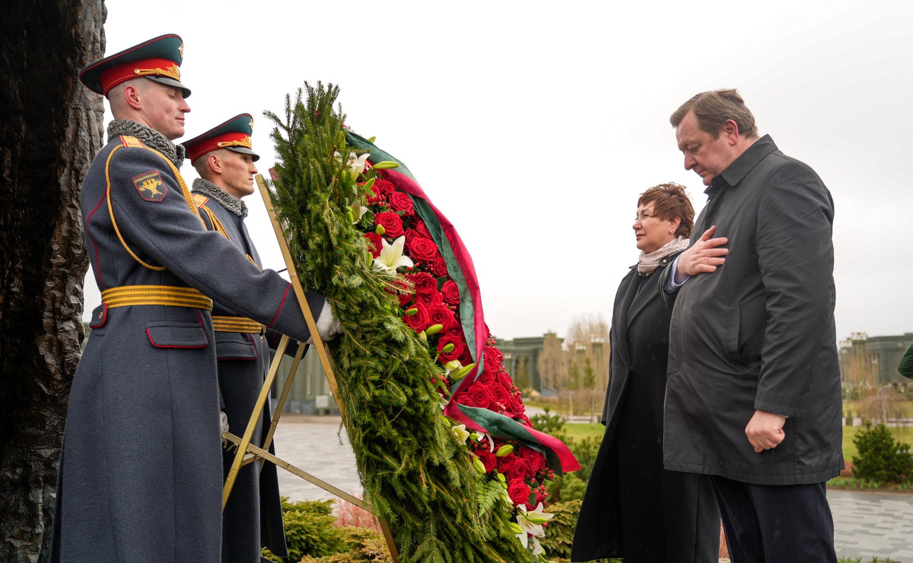 Сенаторы посетили парк «Патриот»