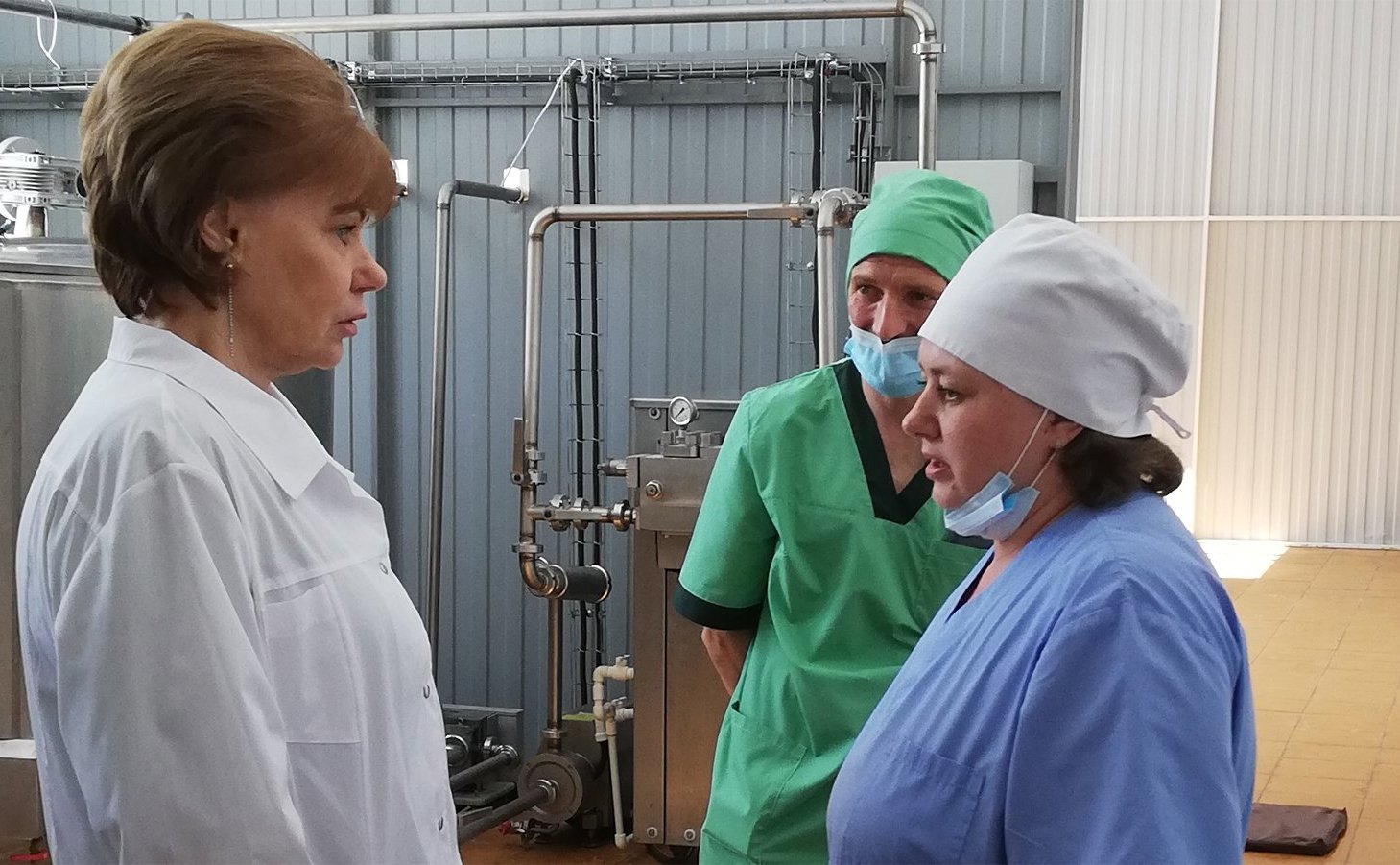 Татьяна Гигель в ходе рабочей командировки по региону встретилась с коллективом Чойского молочного завода