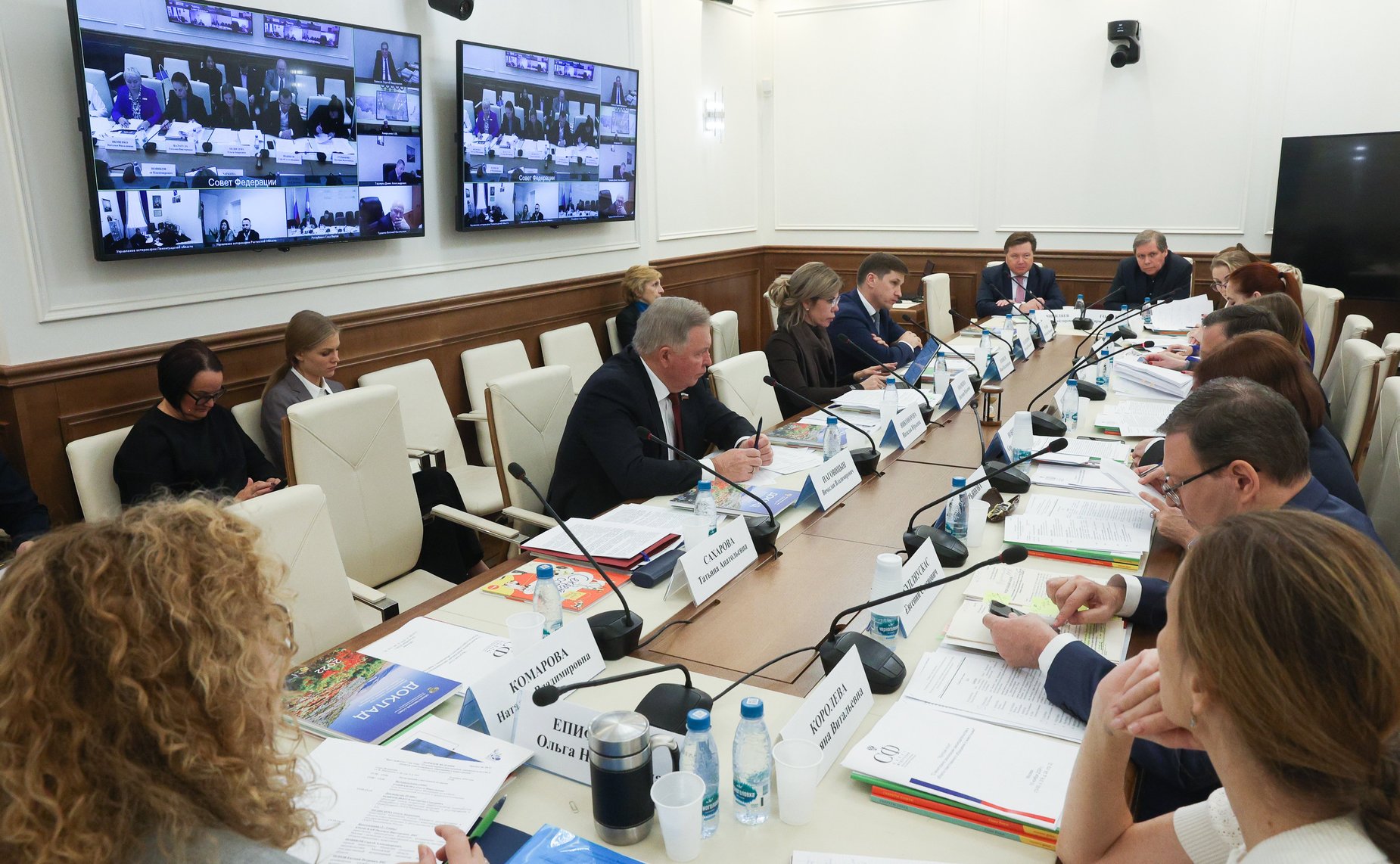 Круглый стол Комитета СФ по аграрно-продовольственной политике и природопользованию на тему «О мониторинге реализации законодательства в области ответственного обращения с животными»