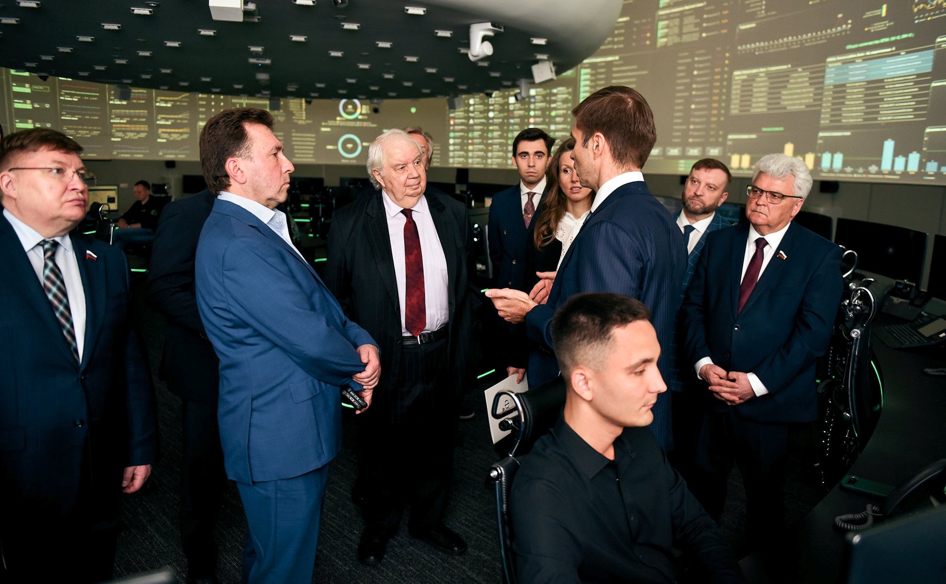 Члены Комиссии Совета Федерации по информационной политике и взаимодействию со СМИ посетили Центр кибербезопасности (SOC) Сбера, где ознакомились с работой банка по предотвращению мошенничества в режиме реального времени