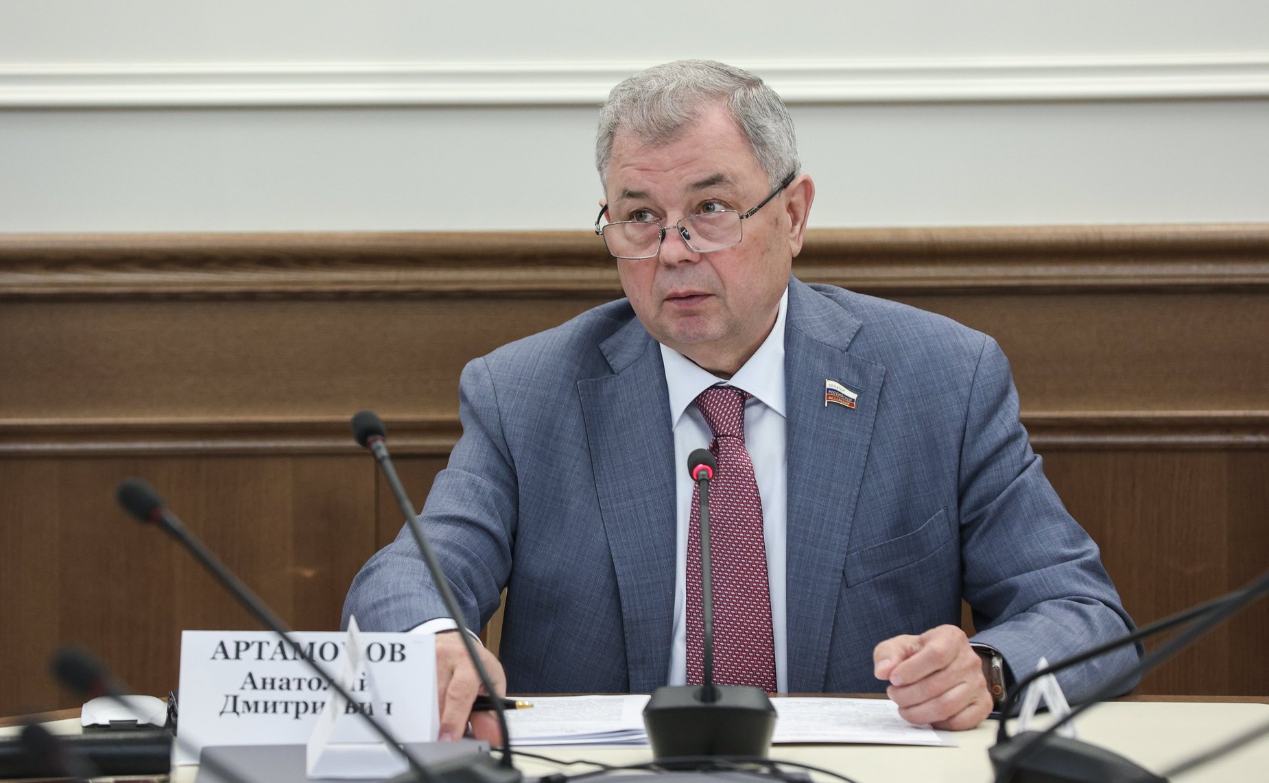 Анатолий Артамонов