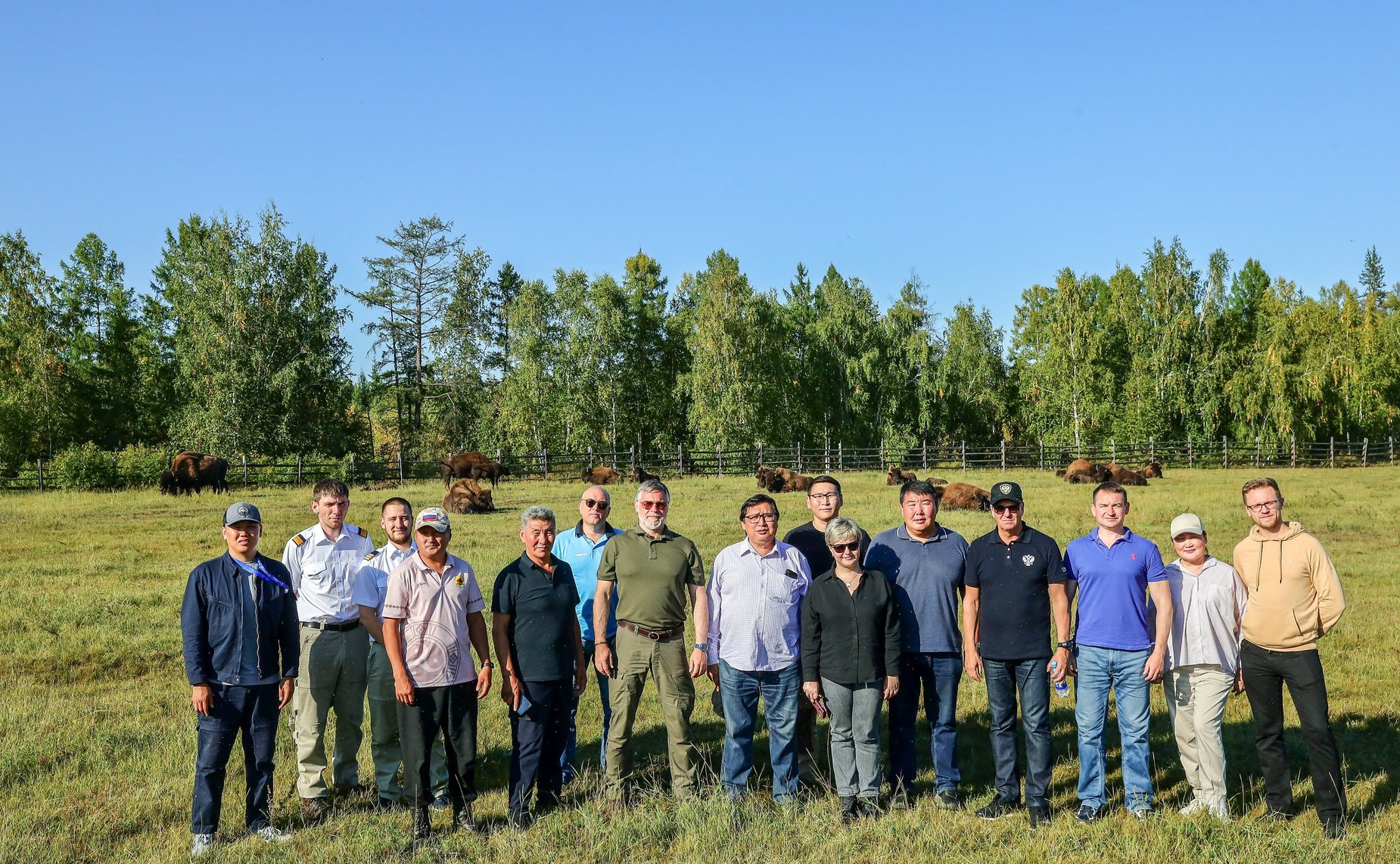 Сенаторы РФ в рамках выездного совещания Комитета СФ по федеративному устройству, региональной политике, местному самоуправлению и делам Севера посетили Национальный парк Ленские столбы