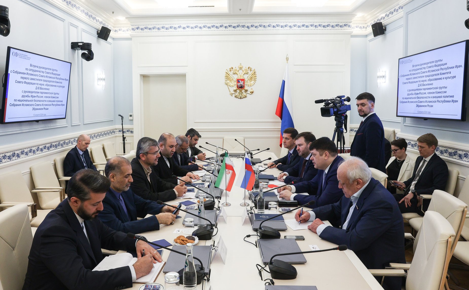 Дмитрий Василенко провел встречу с руководителем парламентской группы дружбы Иран — Россия, членом Комиссии по национальной безопасности и внешней политике Собрания Исламского Совета Ирана Эбрахимом Резаи