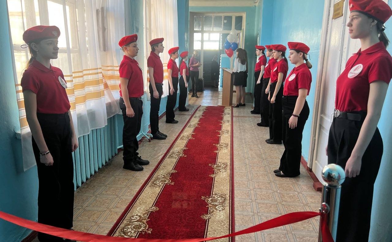 Ольга Бас приняла участие в открытии школьного историко-краеведческого музея в ЛНР