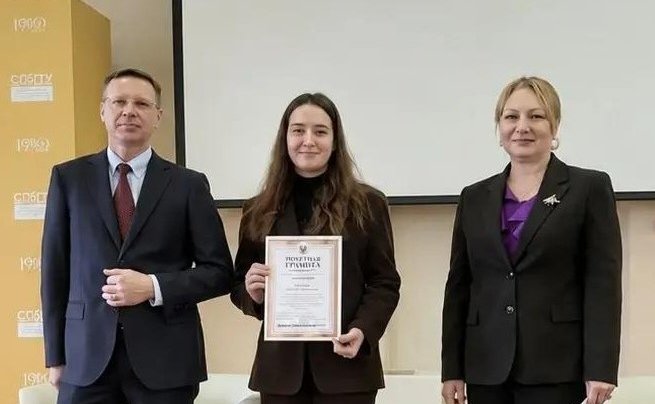 Виталий Назаренко провел встречу и рассказал студентам-историкам о роли законодательной власти и важности увековечивания памяти о героическом прошлом