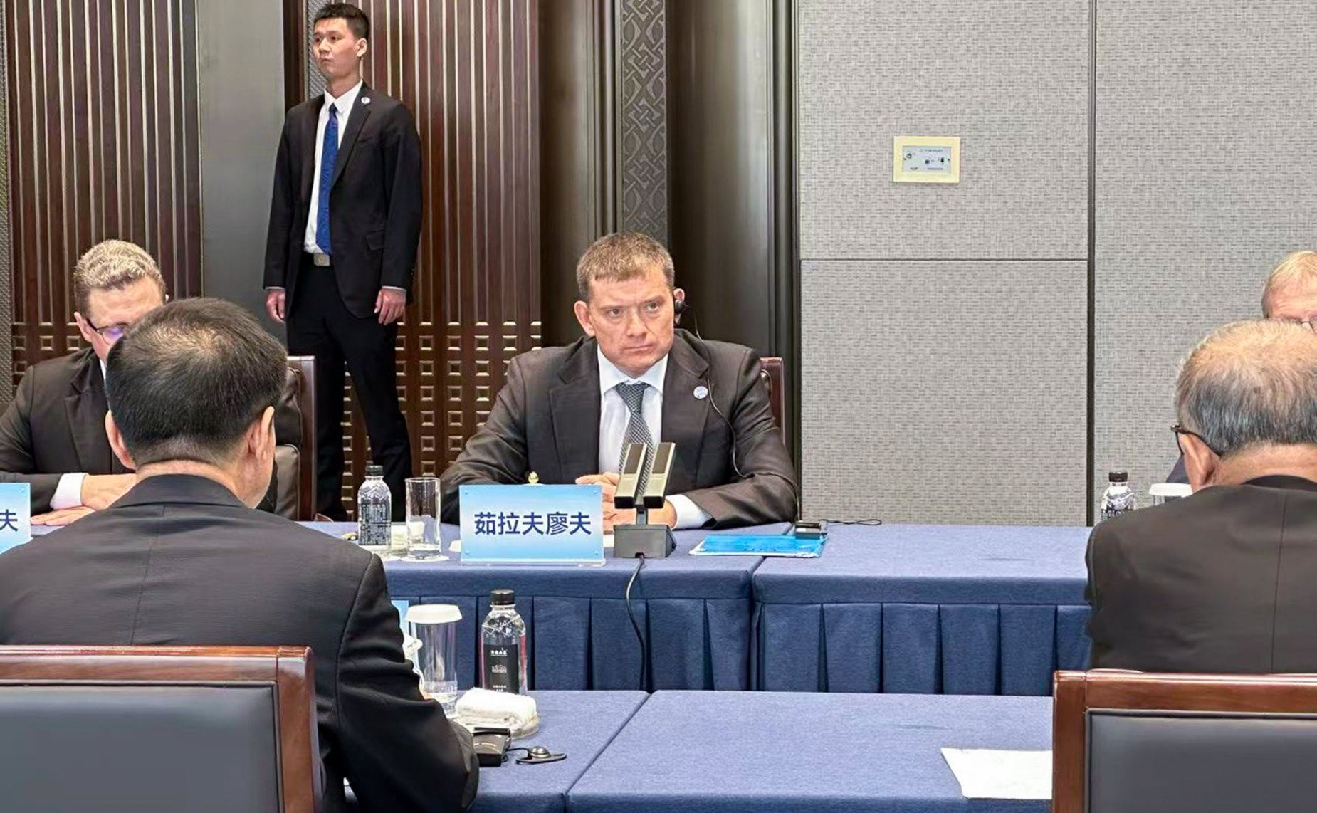 Заместитель Председателя СФ Николай Журавлёв в ходе рабочей поездки в Китайскую Народную Республику принял участие в VI Российско-Китайском форуме предпринимателей