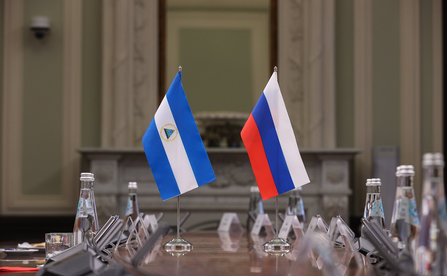 Встреча руководителя группы по сотрудничеству СФ с Национальной ассамблеей Республики Никарагуа Владимира Полетаева с Чрезвычайным и Полномочным Послом Республики Никарагуа в РФ