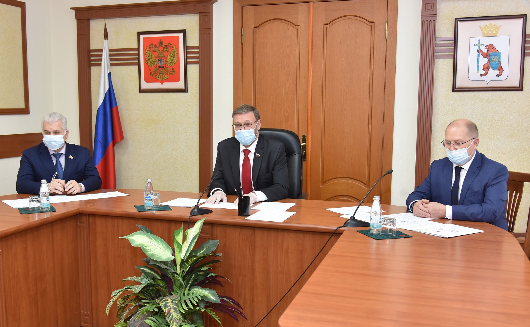 Константин Косачев в ходе работы в регионе провел встречу с главой региона Александром Евстифеевым