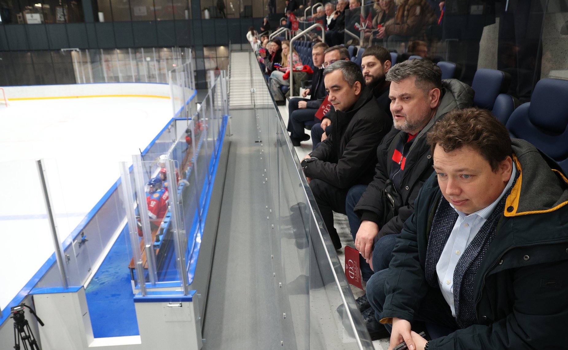 Валентина Матвиенко посетила тренировку команды по следж-хоккею из Санкт-Петербурга, в составе которой ветераны СВО