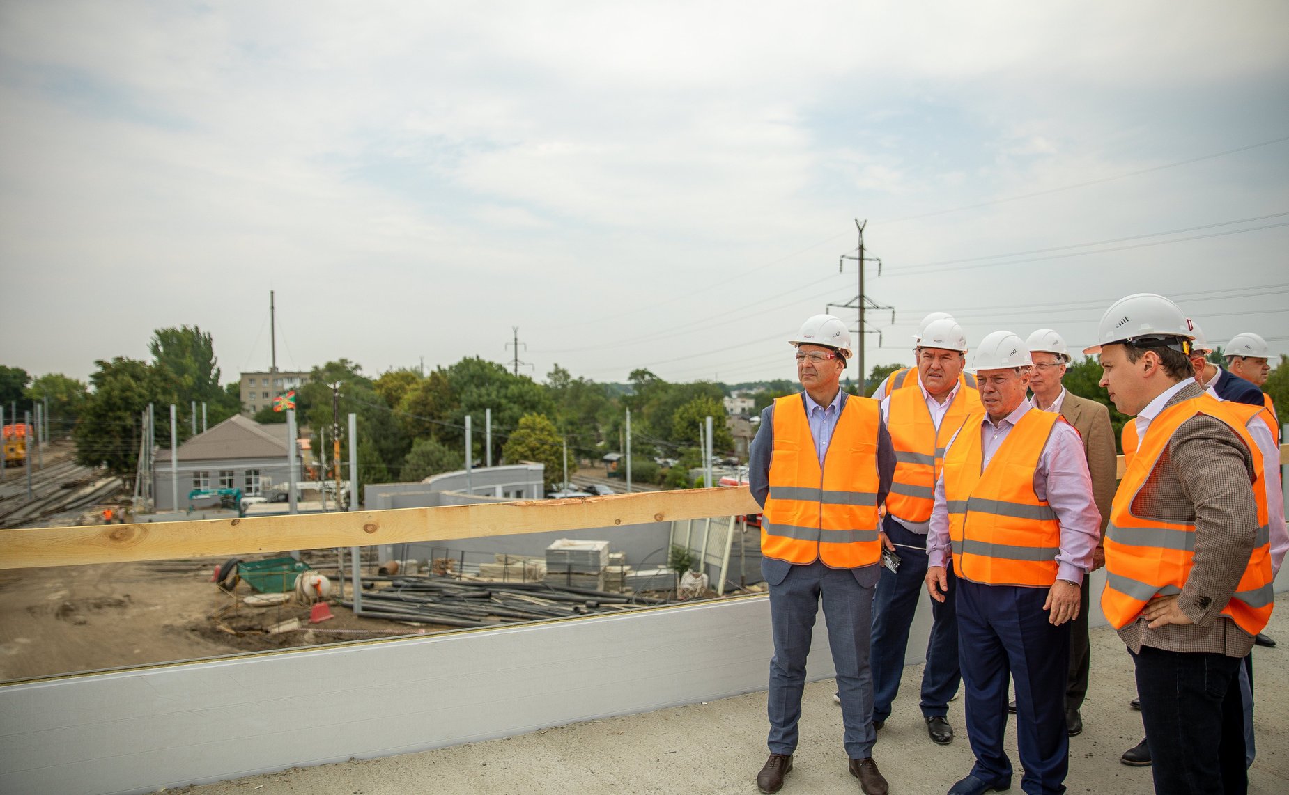 Андрей Яцкин в ходе рабочей поездки в регион посетил город Таганрог и осмотрел объекты городской среды