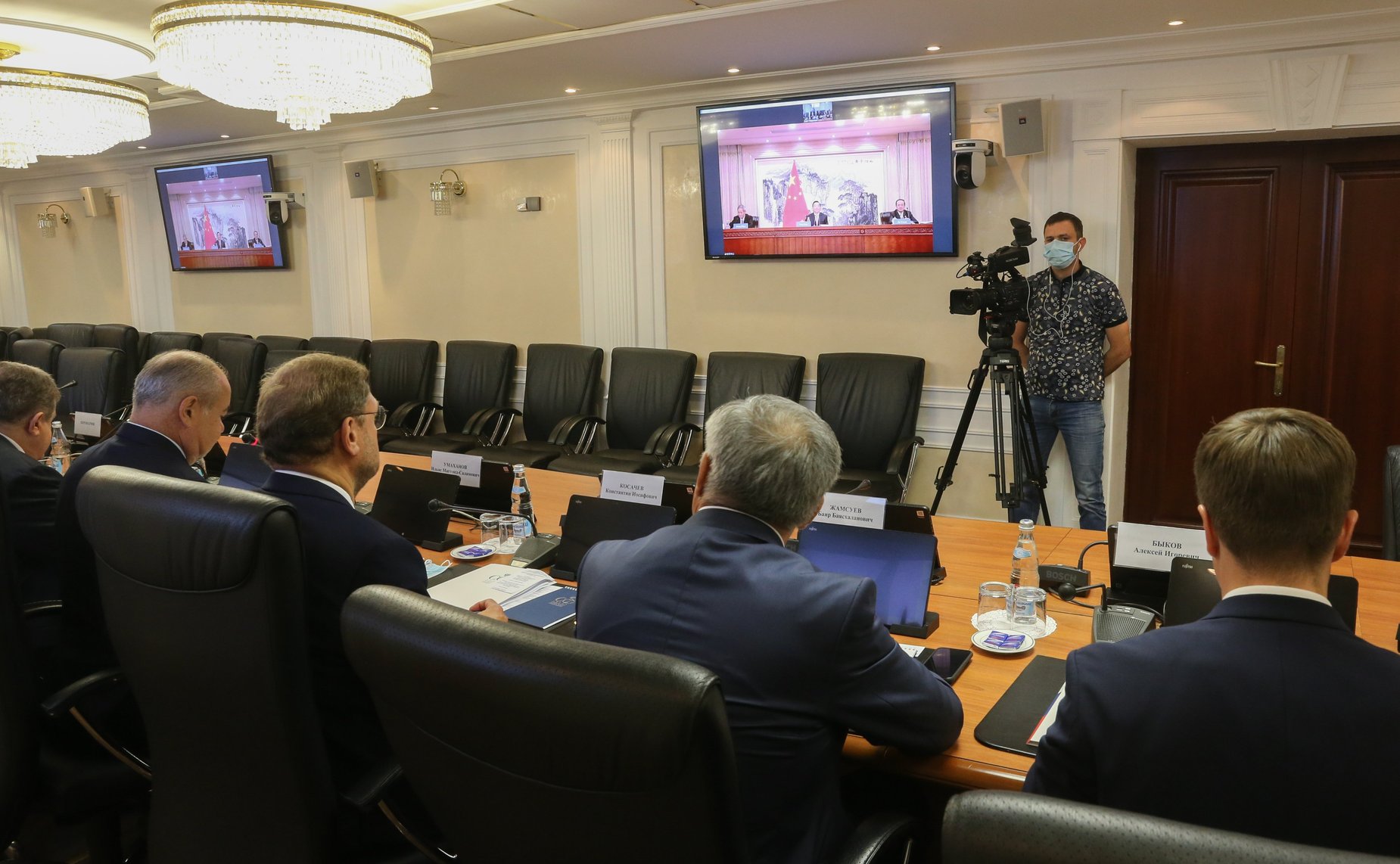 Встреча Ильяса Умаханова с первым заместителем Председателя Постоянного комитета Всекитайского собрания народных представителей КНР в режиме видеоконференции