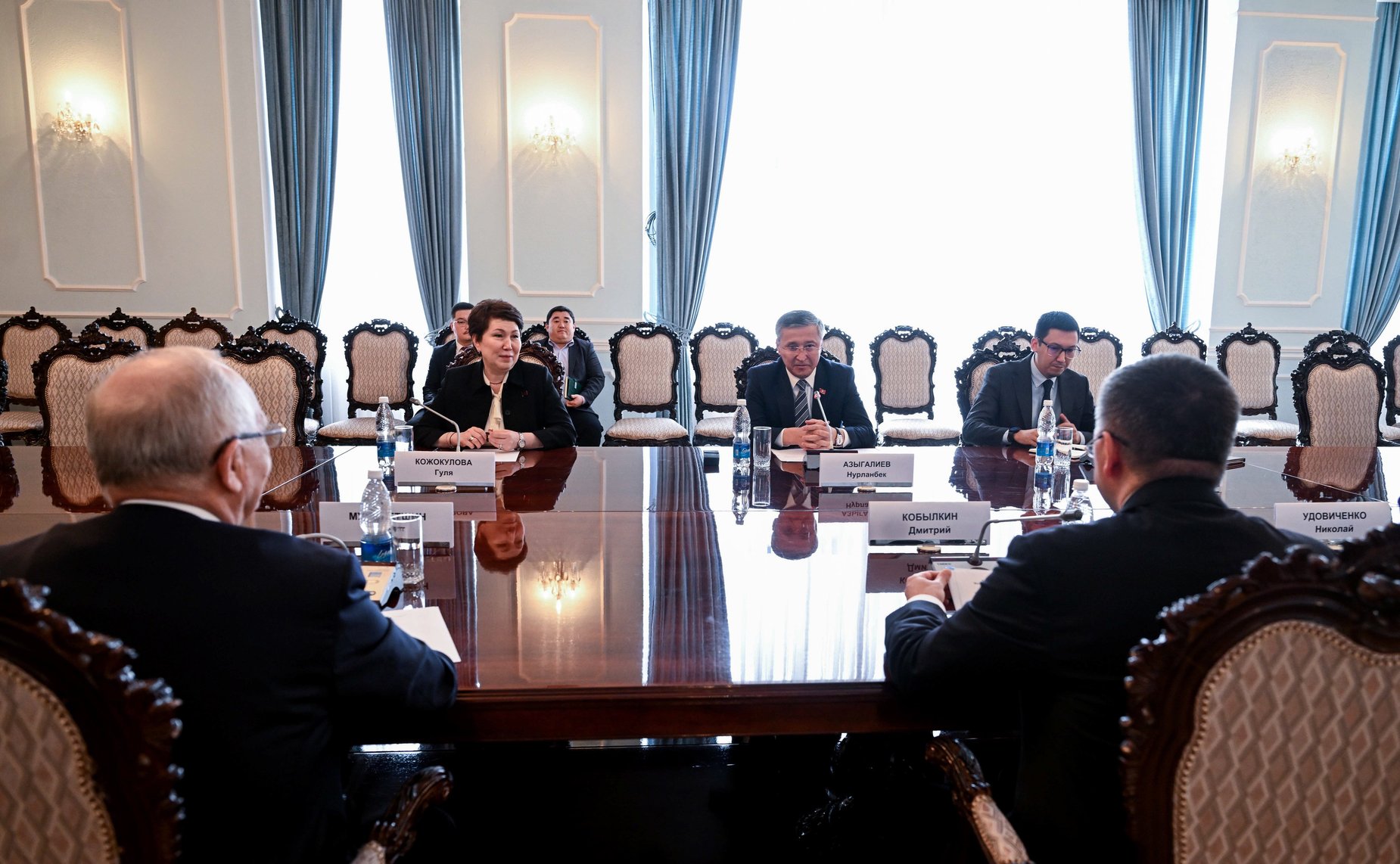 Встреча заместителя председателя Комитета СФ по международным делам Фарита Мухаметшина с заместителем Торага Жогорку Кенеш КР Нурланбеком Азыгалиевым