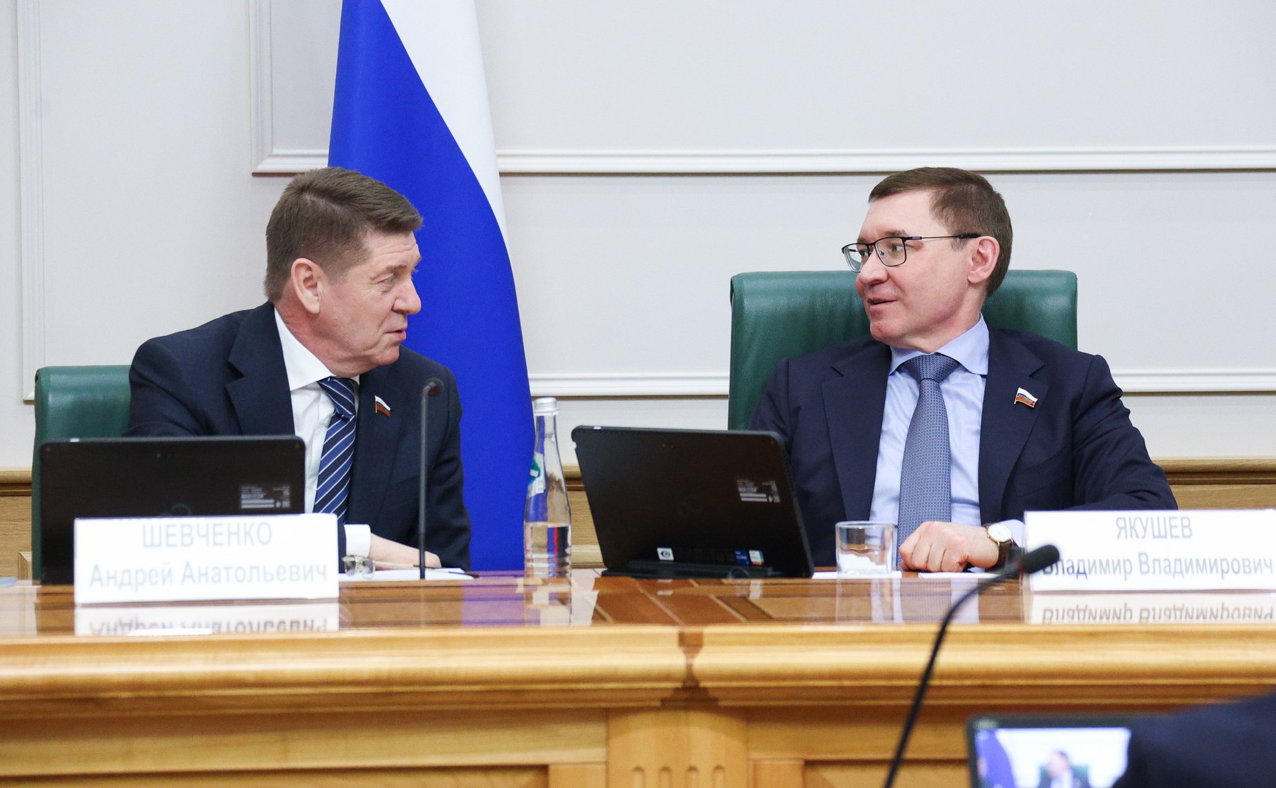Парламентские слушания на тему «Вопросы повышения эффективности управления многоквартирными домами: основные подходы и предложения»