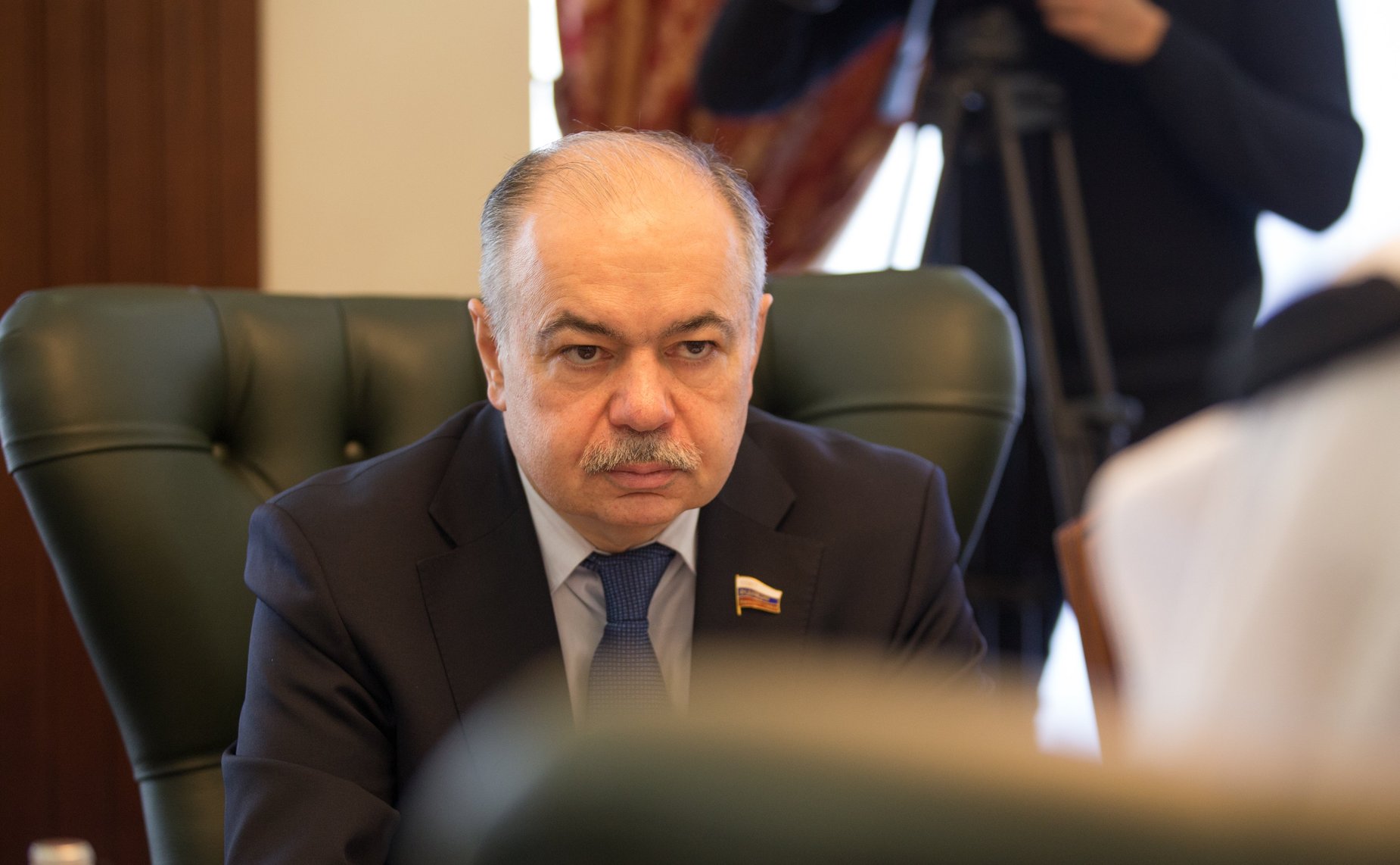 И. Умаханов