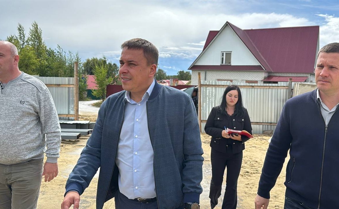 Айрат Гибатдинов проверил ход ремонта социальных объектов Ульяновского района