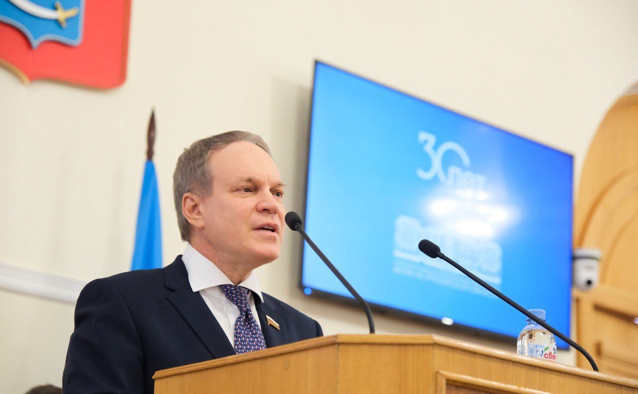 Александр Башкин принял участие в торжественном мероприятии, посвященном знаковой дате — 30-летию современной истории парламентаризма в Астраханской области