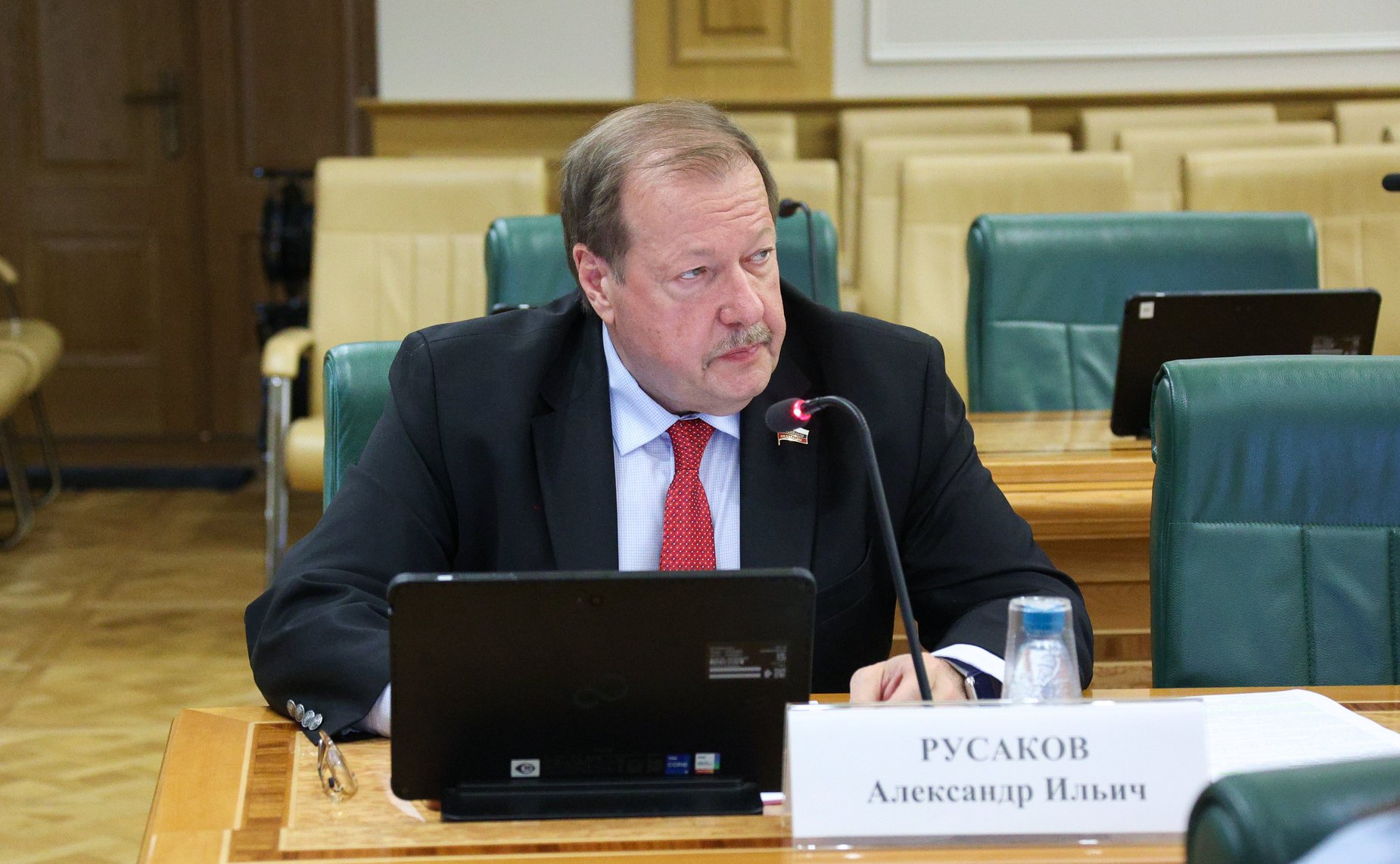 Александр Русаков