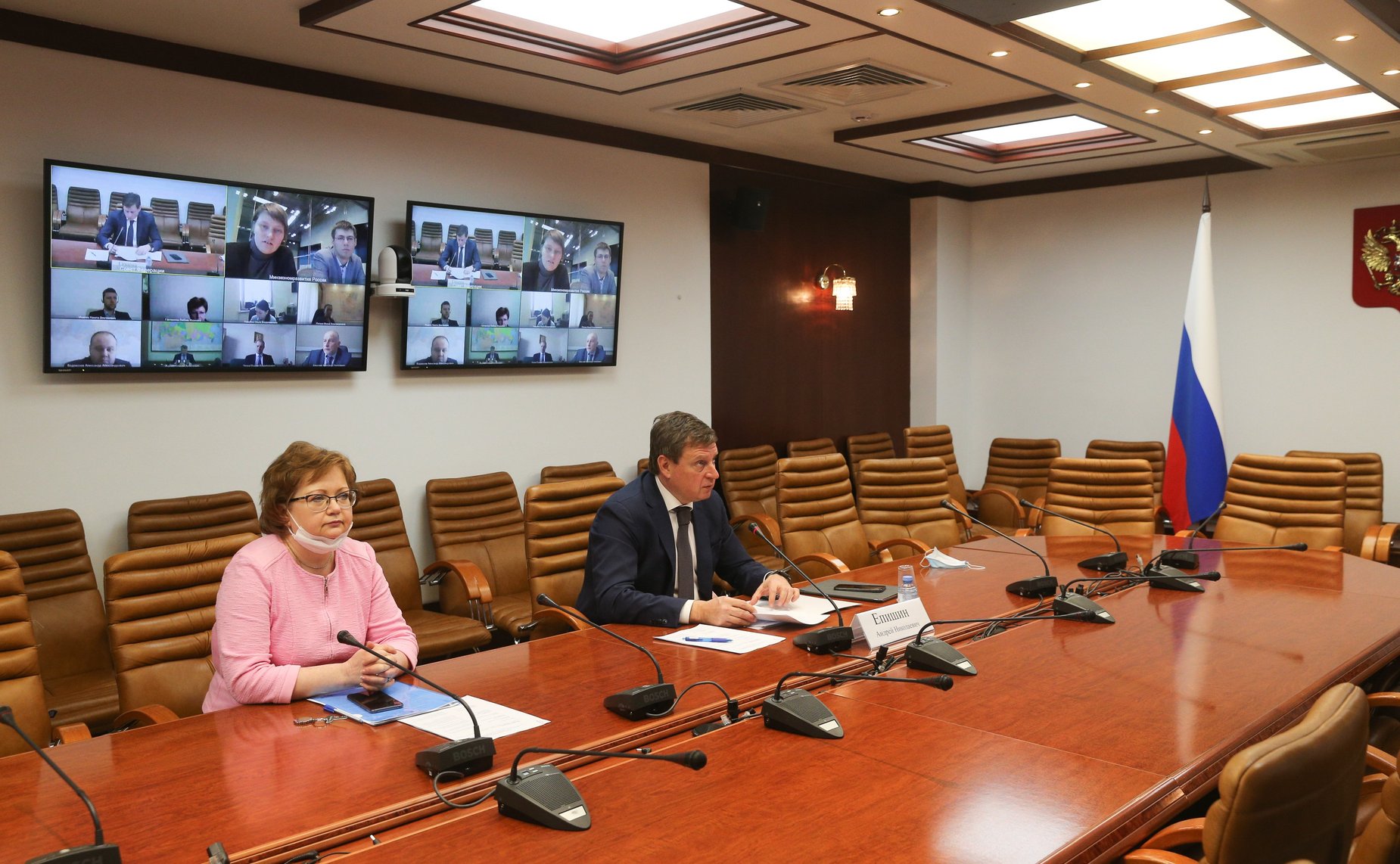 «Круглый стол» Комитета СФ по бюджету и финансовым рынкам