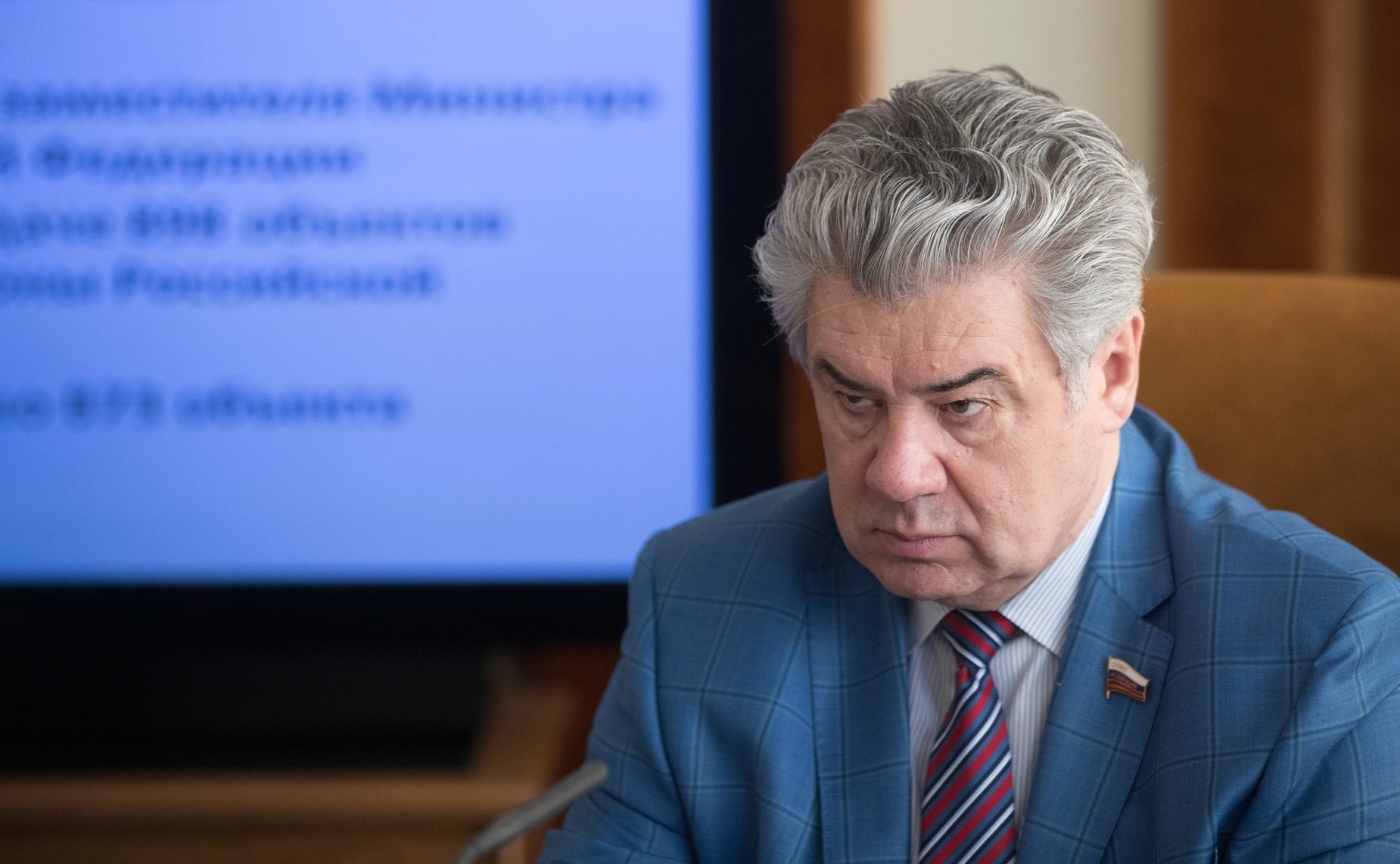 В. Бондарев