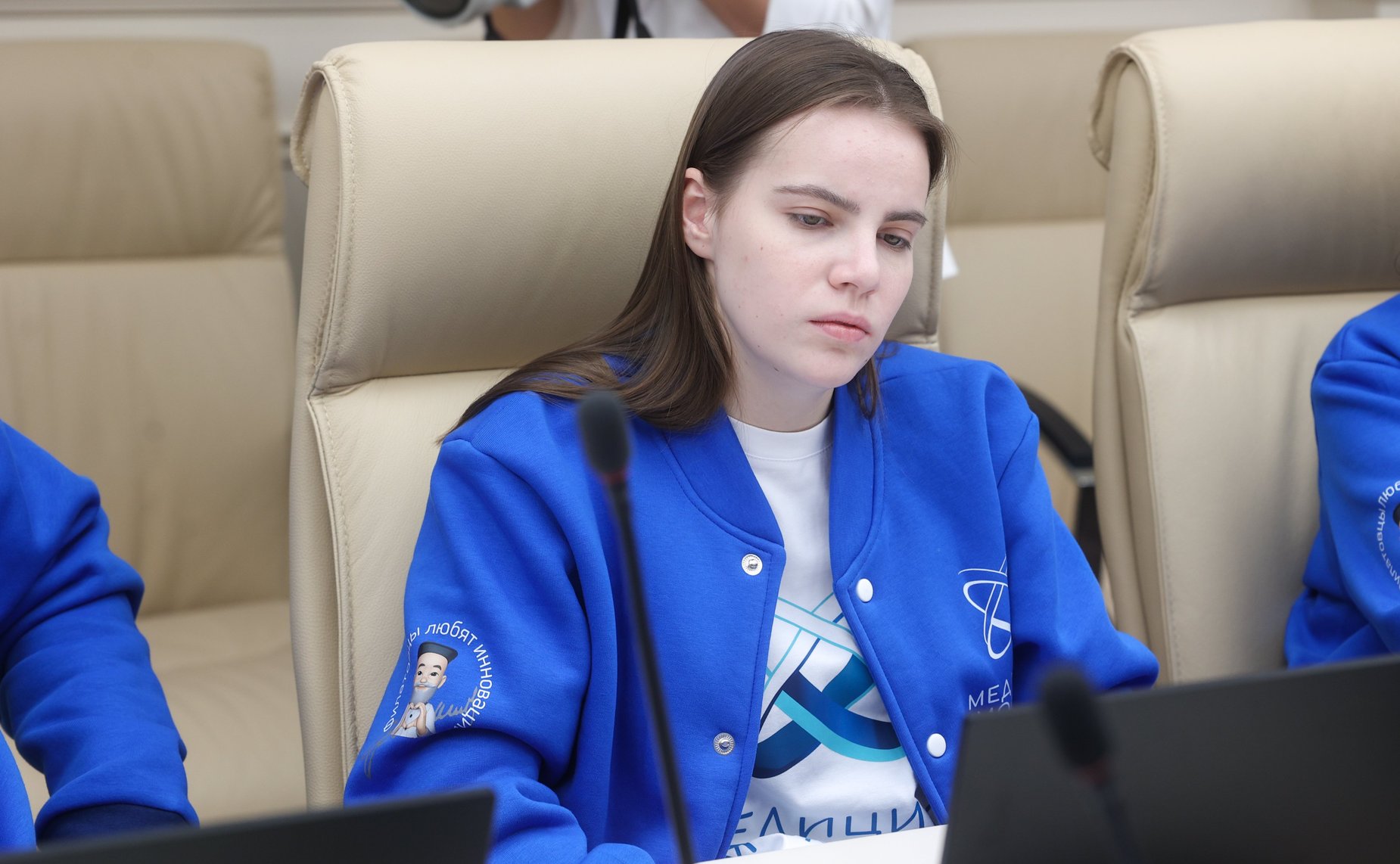 Круглый стол Комитета СФ по социальной политике «Актуальные вопросы совершенствования мер поддержки молодых специалистов, работающих в сфере здравоохранения (в рамках проекта «Всероссийская научная школа «Медицина молодая»)»