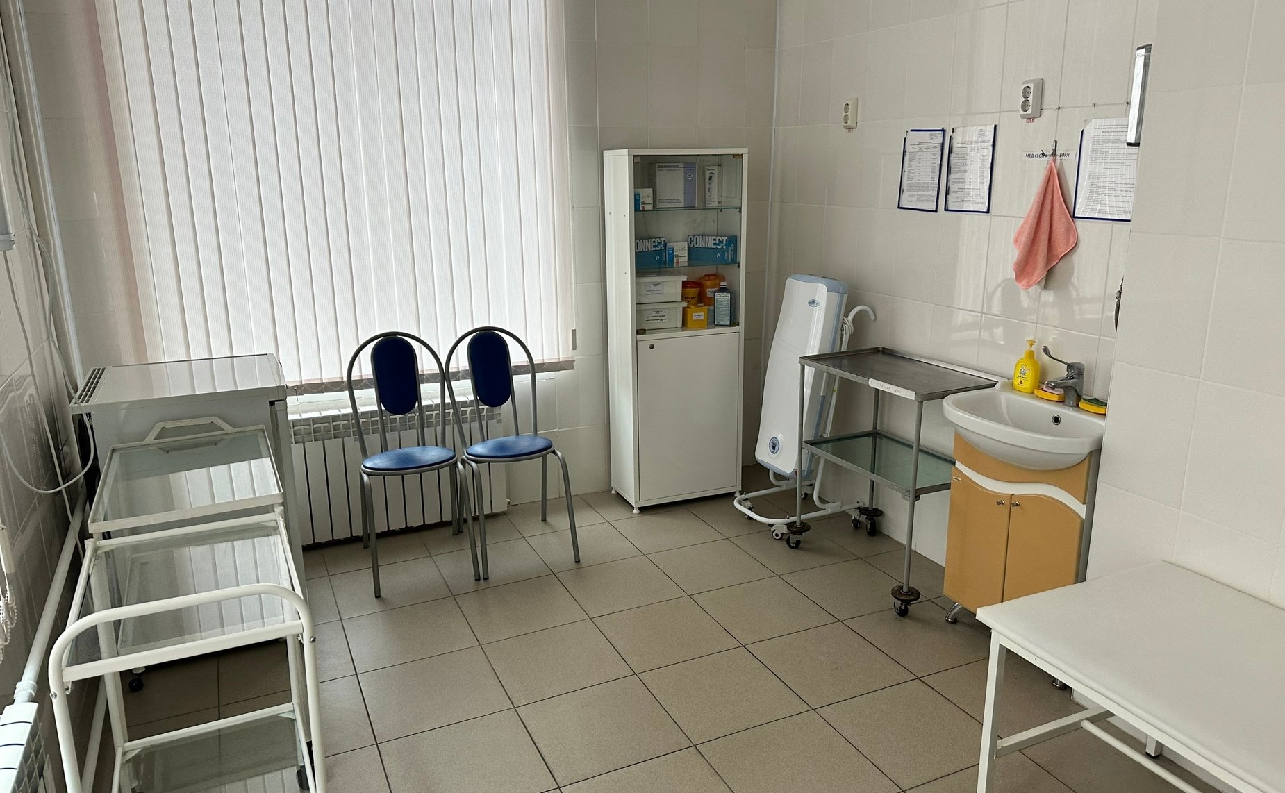 Игорь Мурог проверил оснащение медицинских пунктов в рязанских школах