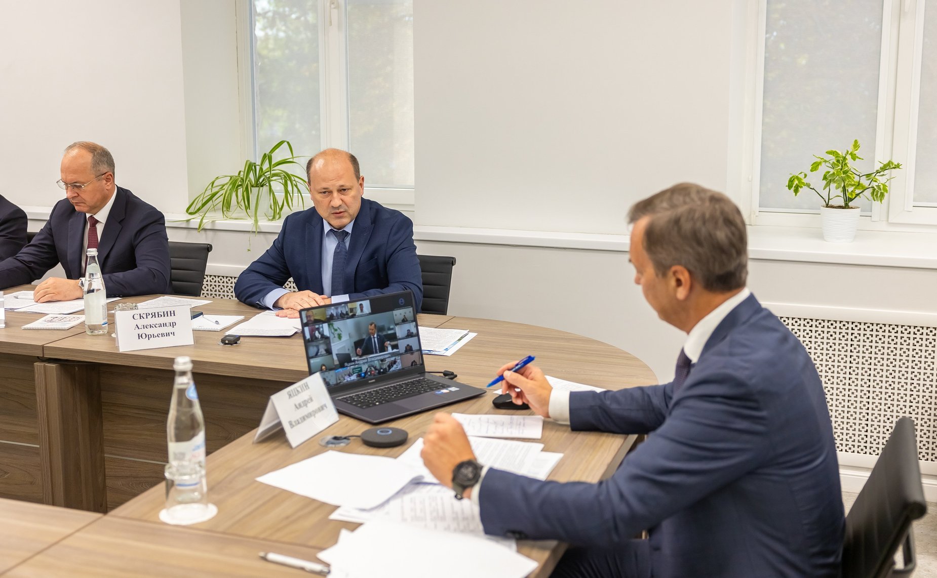 Первый заместитель Председателя СФ Андрей Яцкин в рамках поездки в Ростовскую область провел заседание рабочей группы по вопросам комплексного развития города Таганрога