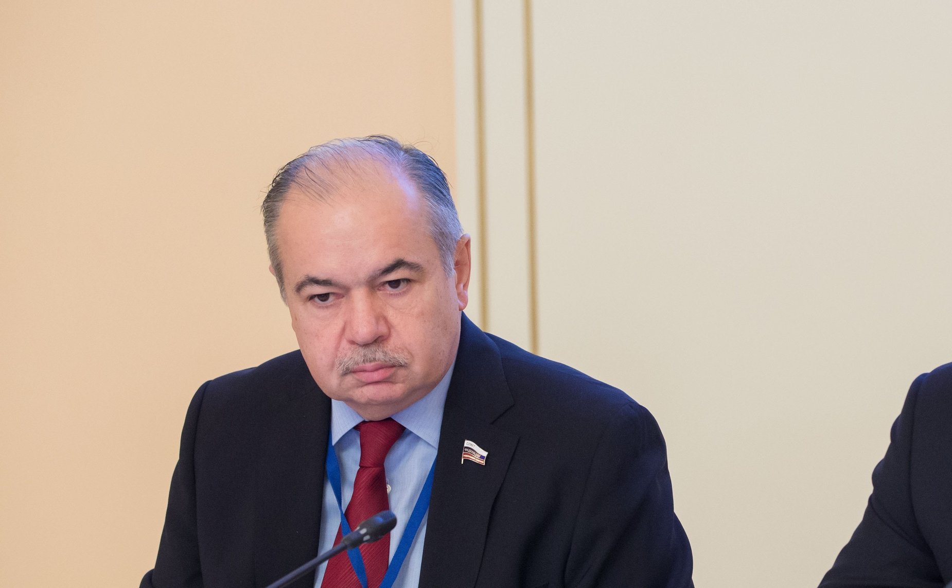 И. Умаханов