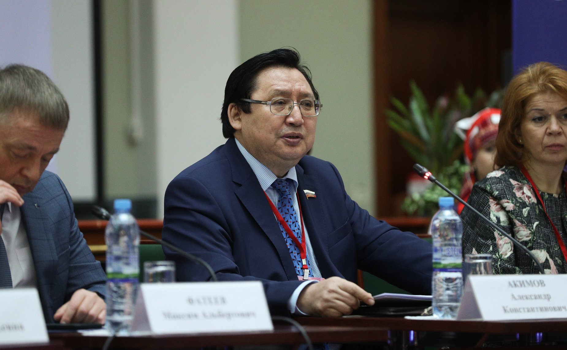 Александр Акимов