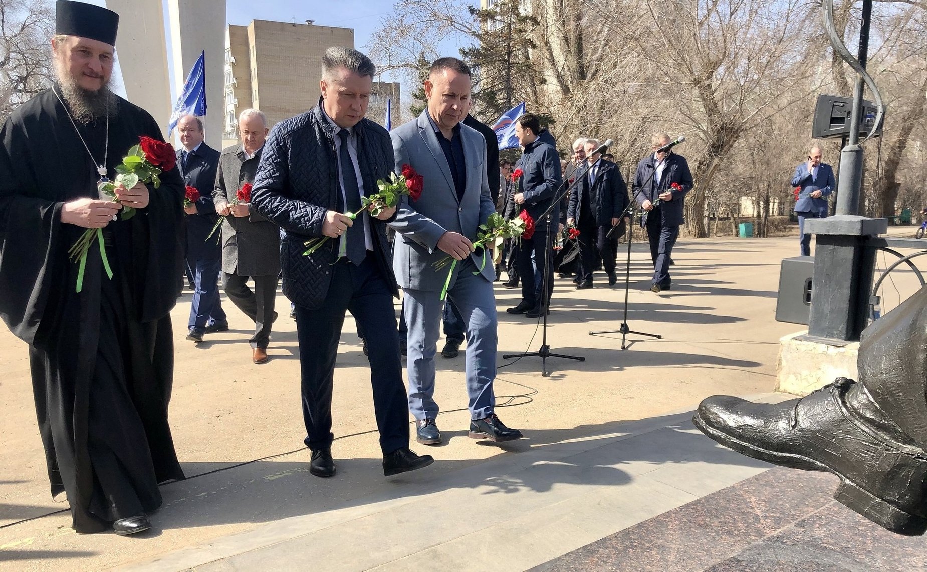 Олег Алексеев во время рабочей поездки в регион принял участие в торжествах, посвященных 60-летию со дня полета в космос Юрия Гагарина