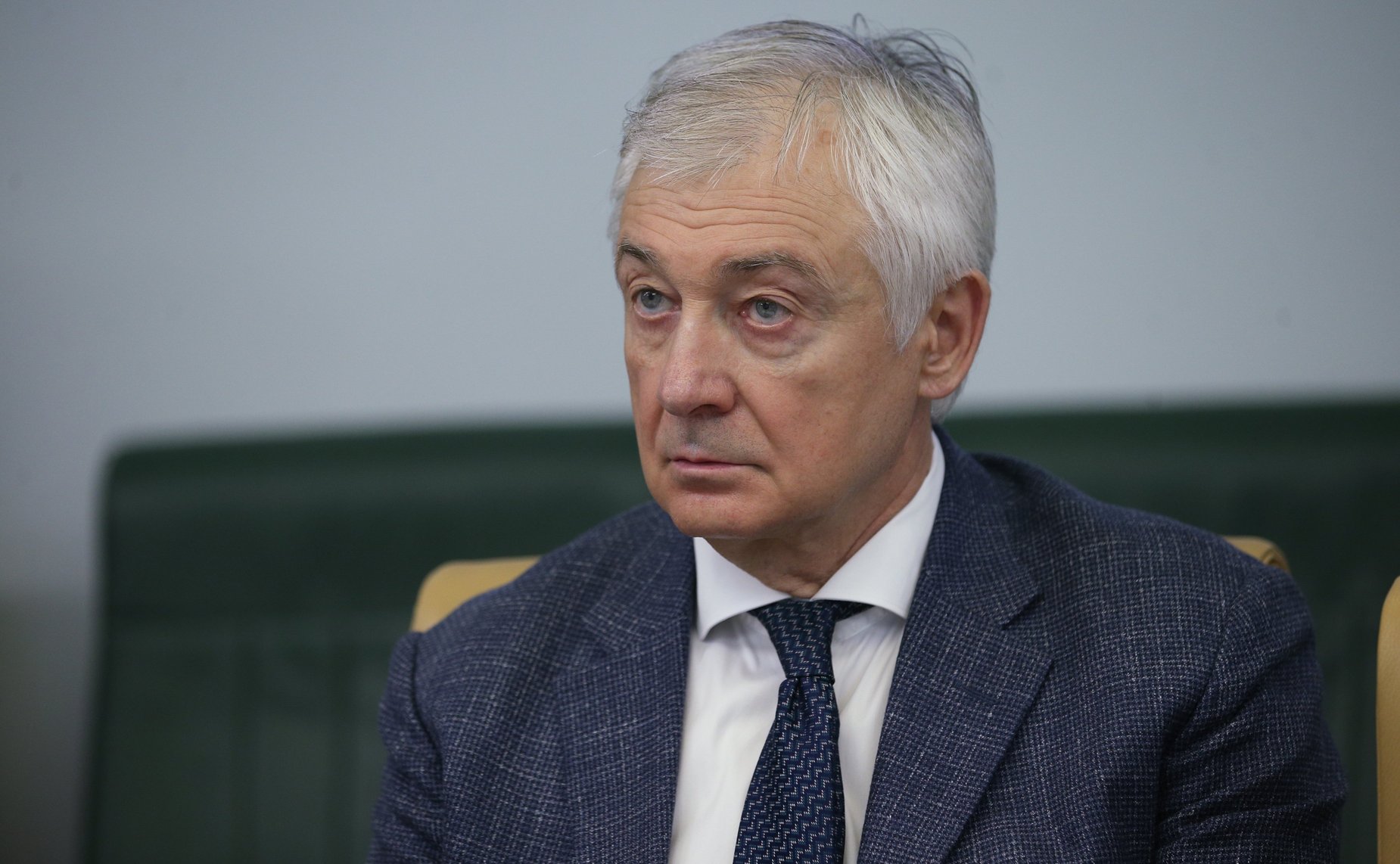 «Круглый стол» на тему «Актуальные проблемы семейного законодательства и практика его применения: признание детей оставшимися без попечения родителей и их устройство»