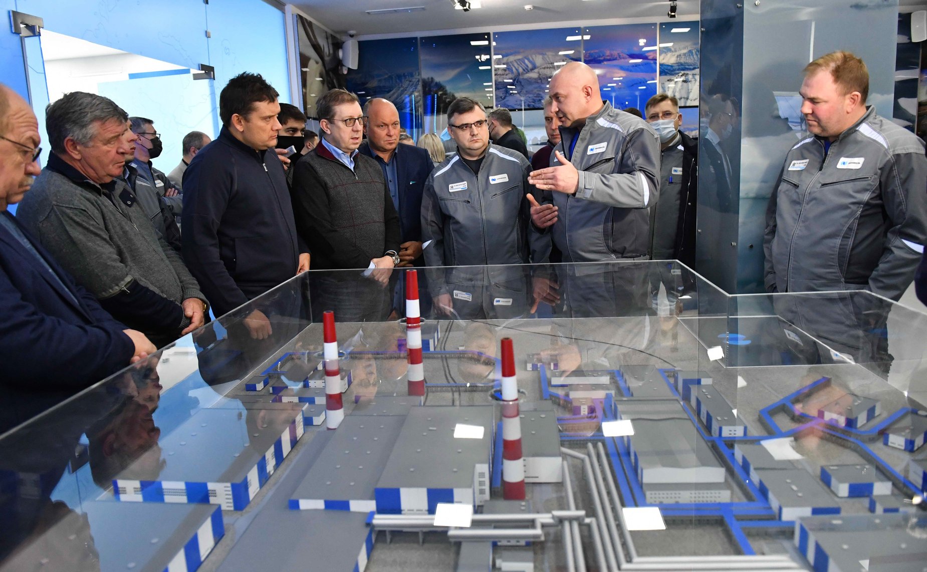 Посещение демонстрационного зала «НМЗ. Шоу-рум экологического Северного проекта»