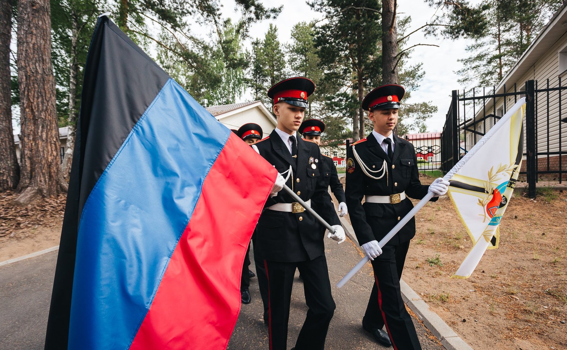 В Вологодской области на базе Образовательного центра – кадетской школы «Корабелы Прионежья» торжественно открылась каникулярная профориентационная школа «За безопасность!»