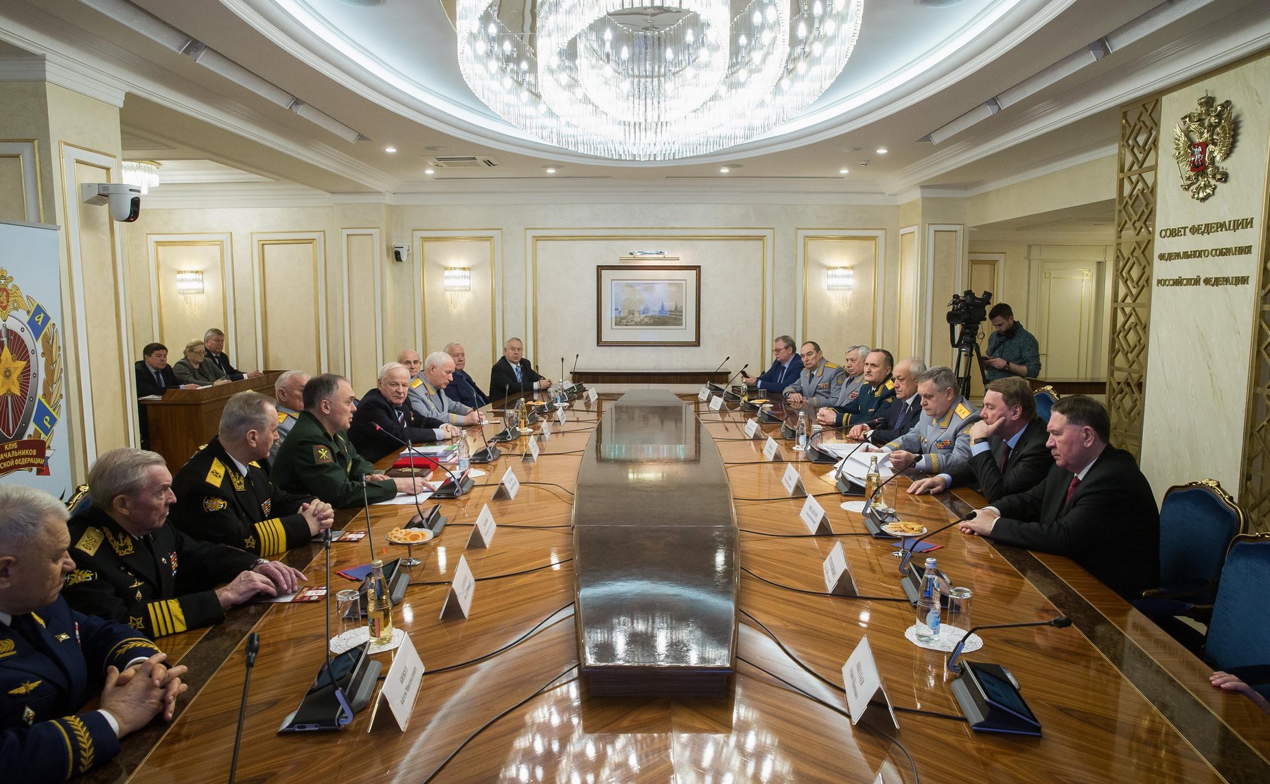 Совместное заседание Комитета СФ по обороне и безопасности и Клуба военачальников РФ и открытие выставки произведений художника-мариниста Павла Бойко