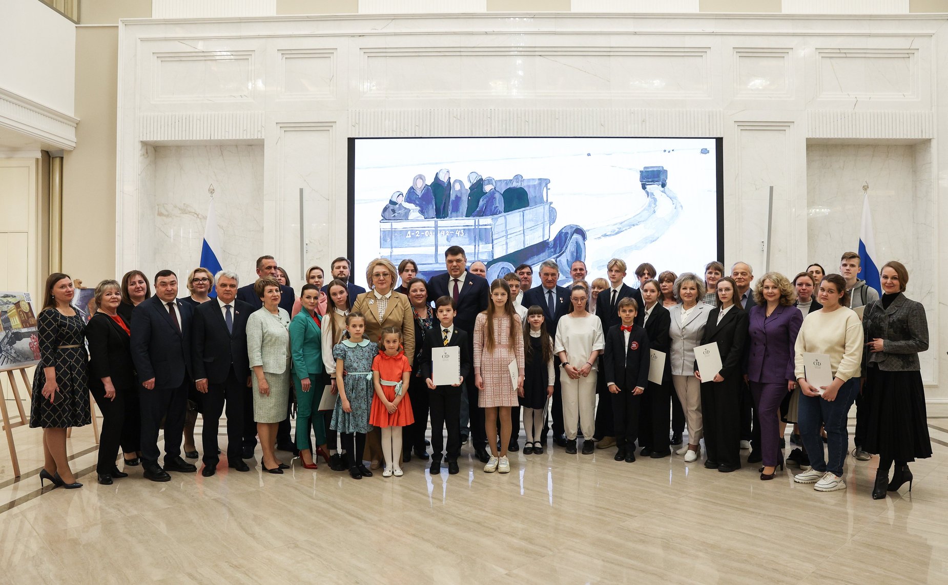 В СФ открылась выставка победителей конкурса детского рисунка к 80-летию прорыва блокады Ленинграда