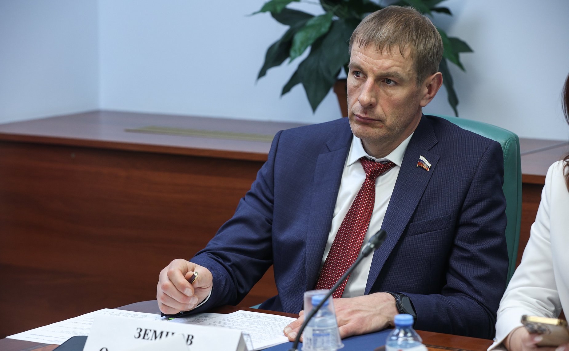 Олег Земцов