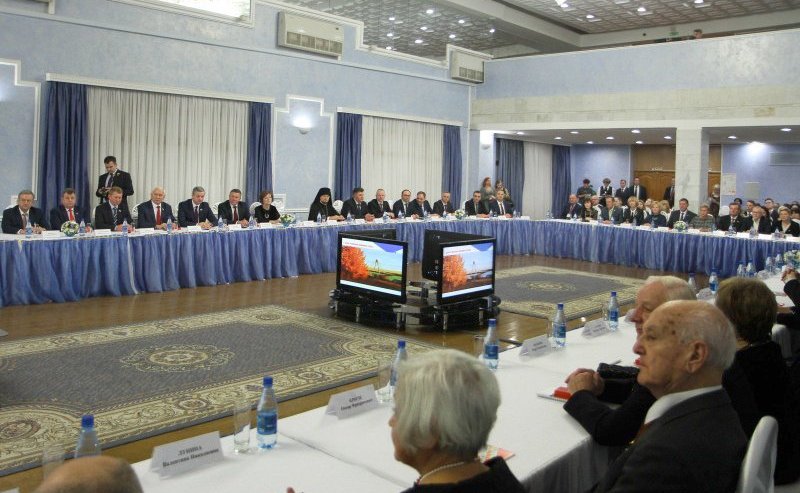 Николай Тихомиров принял участие в торжествах, приуроченных к очередному Дню рождения родного города и празднованию Дня народного единства