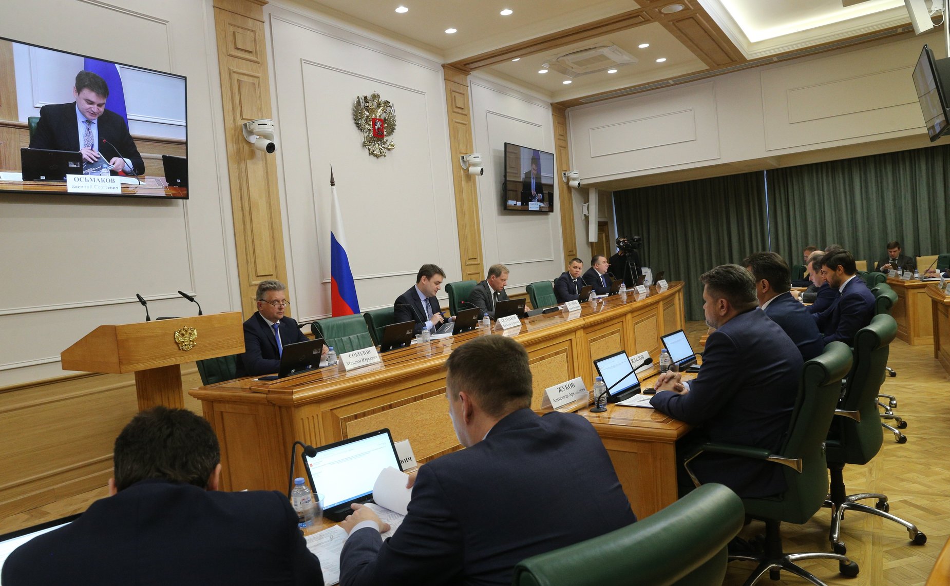 Парламентские слушания «О поддержке импортозамещения продукции, услуг и технологий, критически важных с точки зрения зависимости от импорта, в гражданских отраслях промышленности РФ»