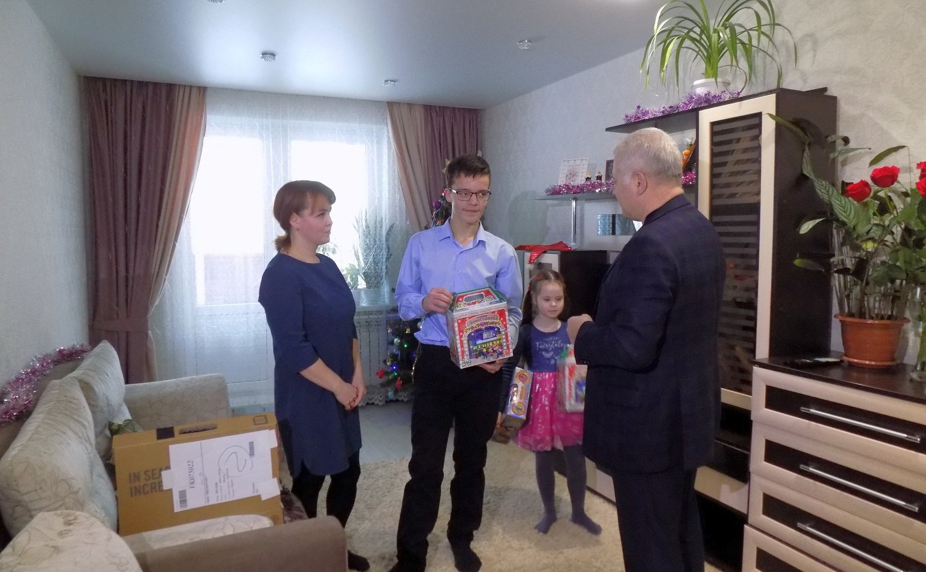 Сергей Мартынов подарил школьнику из Марий Эл ноутбук в рамках акции «Ёлка желаний»