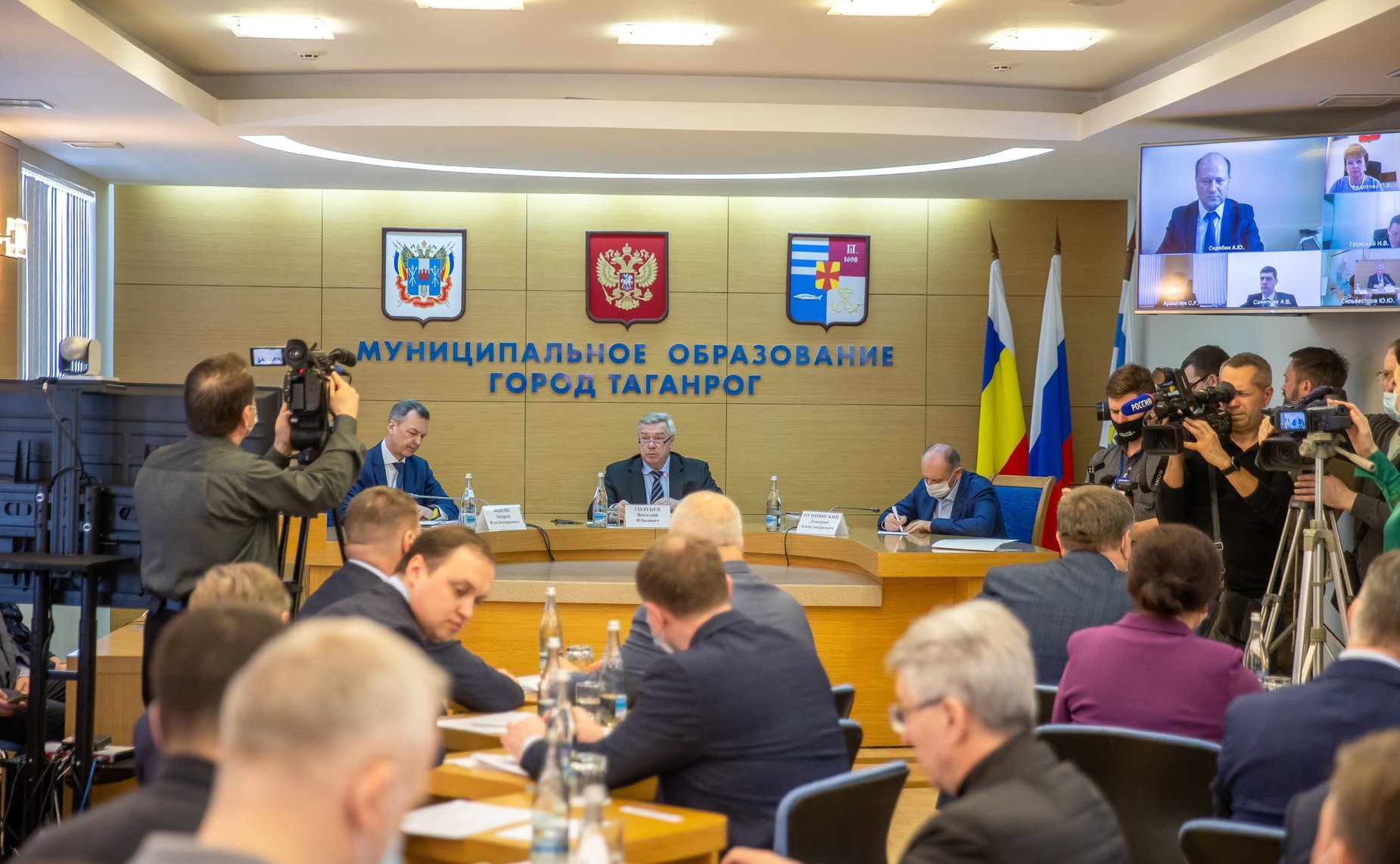 Первый заместитель Председателя Совета Федерации Андрей Яцкин принял участие в совещании в городской администрации на тему «О модернизации трамвайной инфраструктуры в г. Таганроге и г. Ростове-на-Дону»