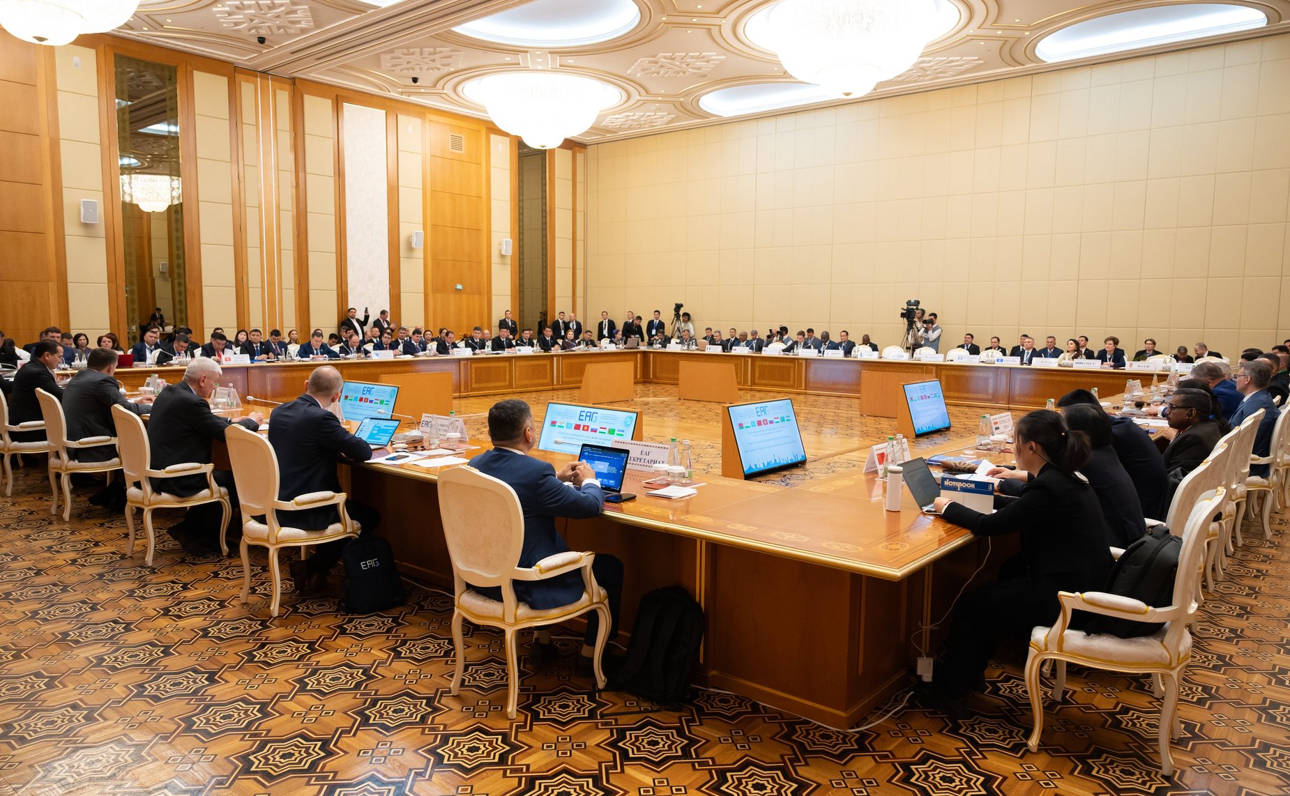 Под председательством заместителя Председателя СФ Николая Журавлёва прошёл V Форум парламентариев Евразийской группы по противодействию легализации преступных доходов и финансированию терроризма (ЕАГ)
