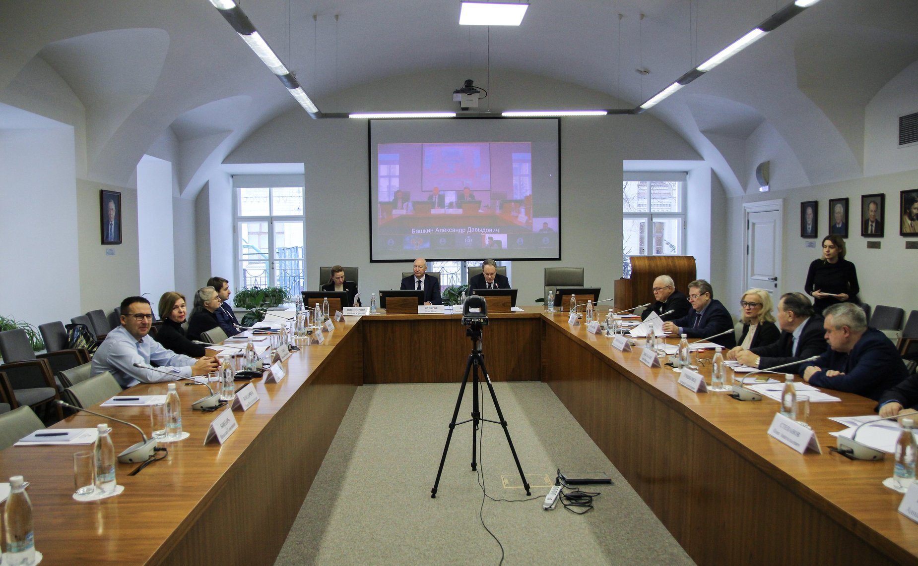 Парламентские слушания на тему «Нормативно-правовое проектирование в законодательном процессе»