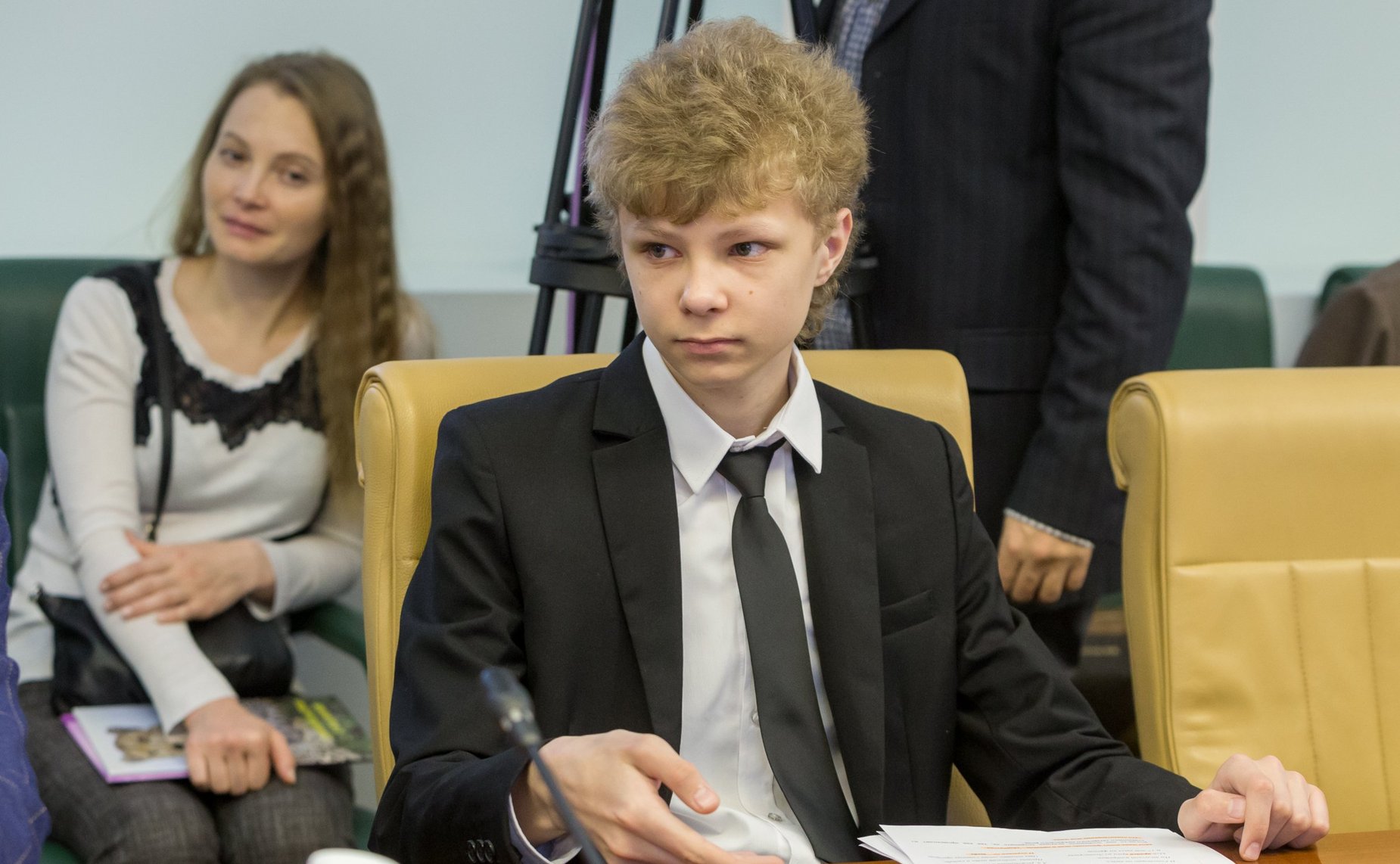 Встреча Л. Гумеровой с победителями Всероссийского конкурса школьных генеалогических исследований «Моя родословная» и Всероссийского интернет-фотоконкурса «Семьи счастливые моменты»