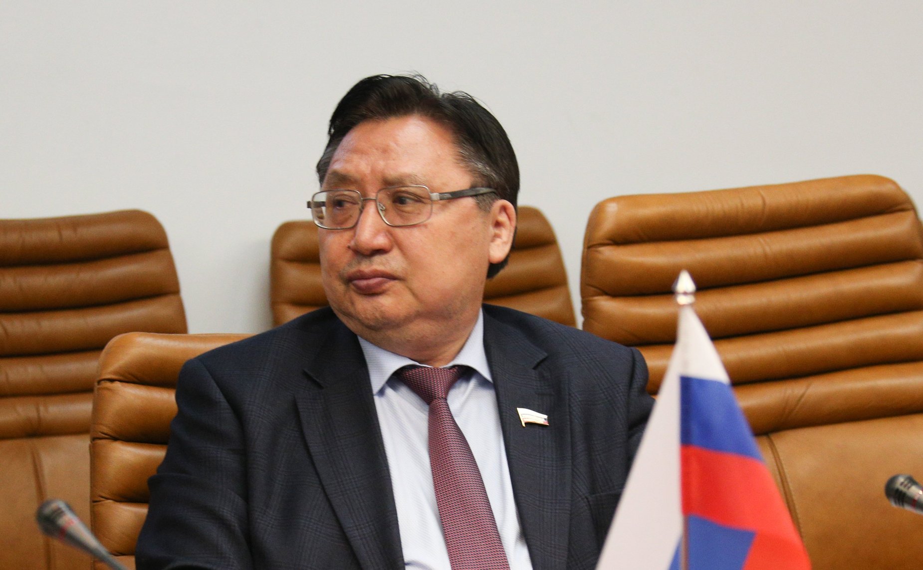 Александр Акимов